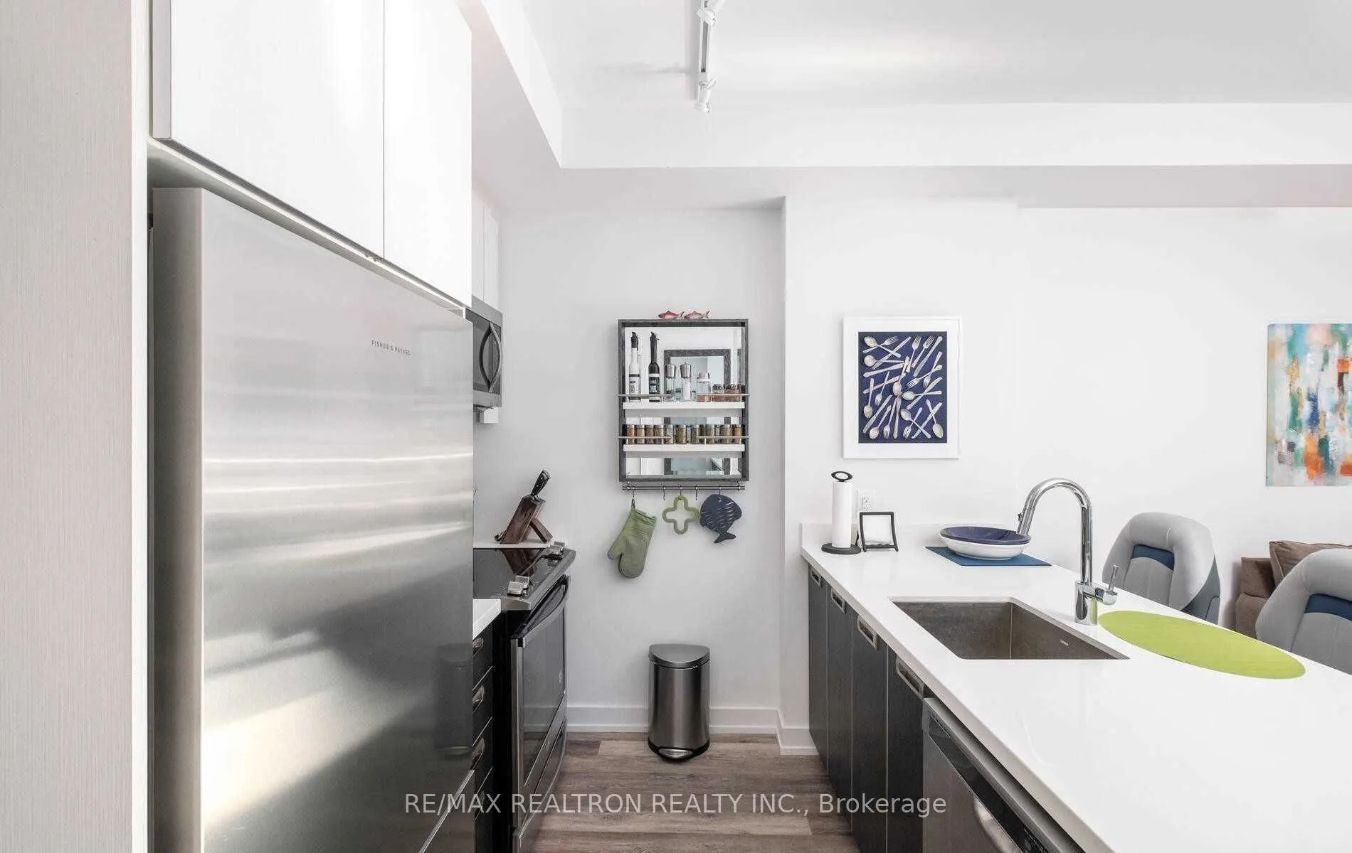 333 Sea Ray Avenue, #D332