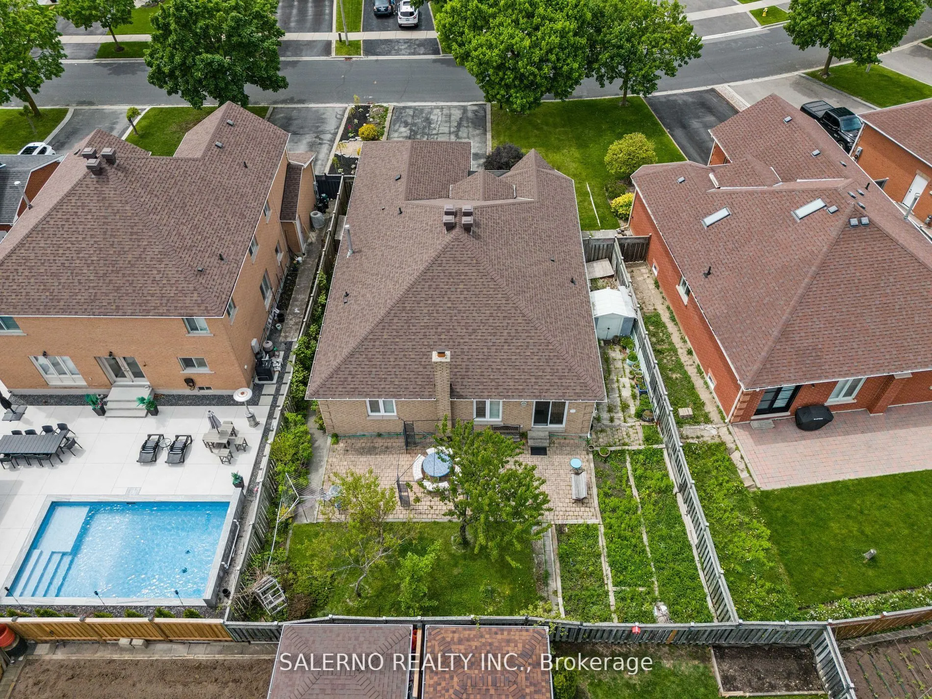 25 Lockheed Avenue