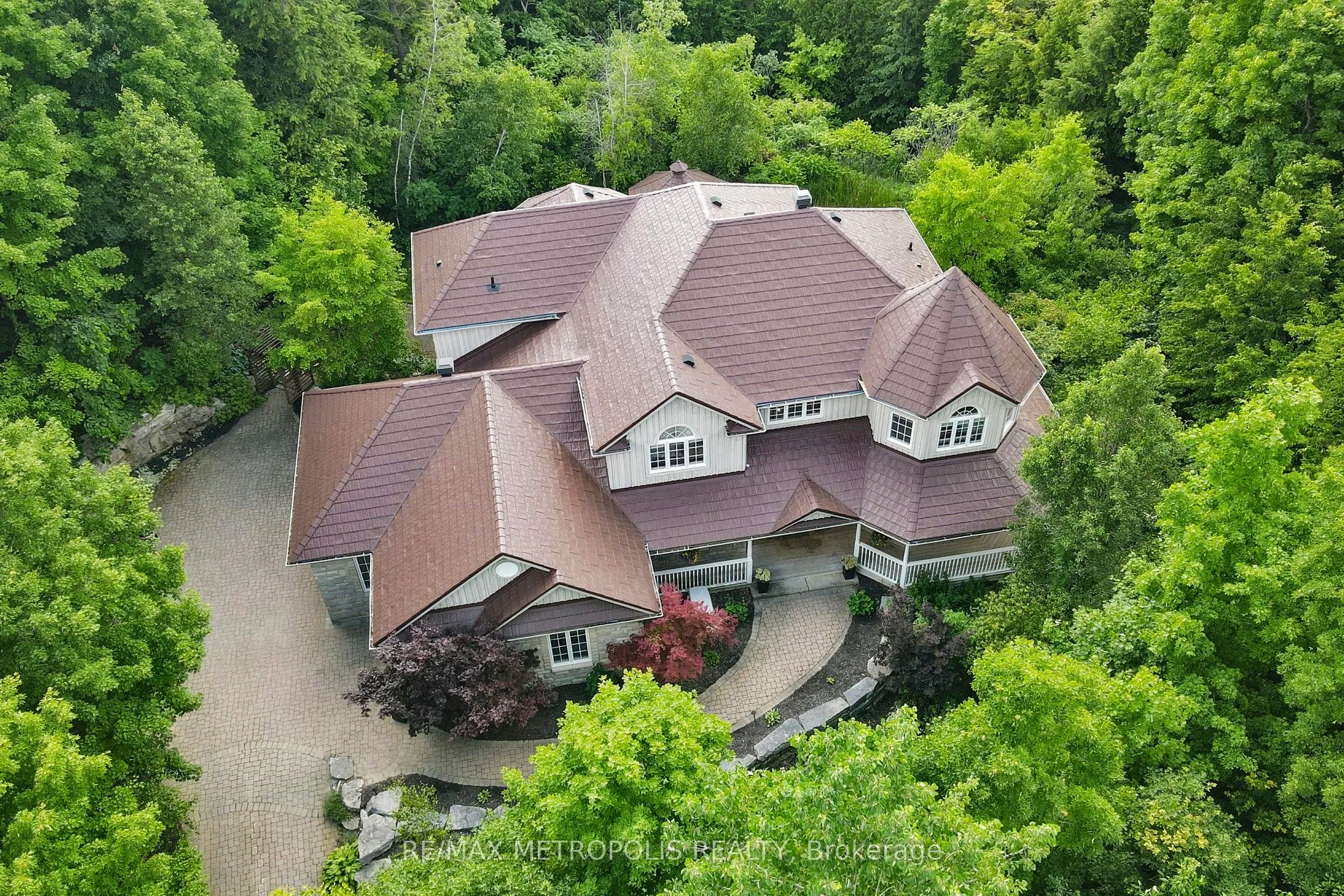 8 Sugar Maple Lane