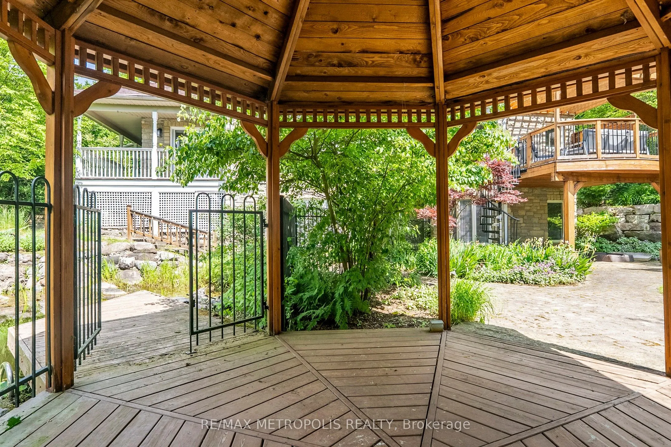 8 Sugar Maple Lane