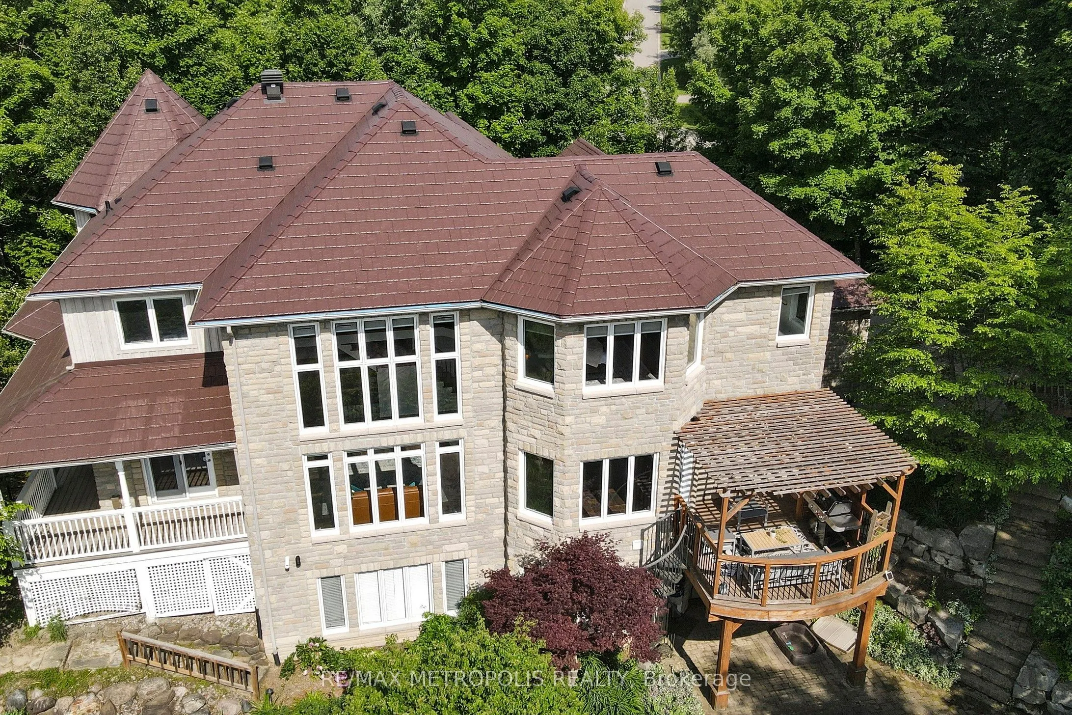 8 Sugar Maple Lane