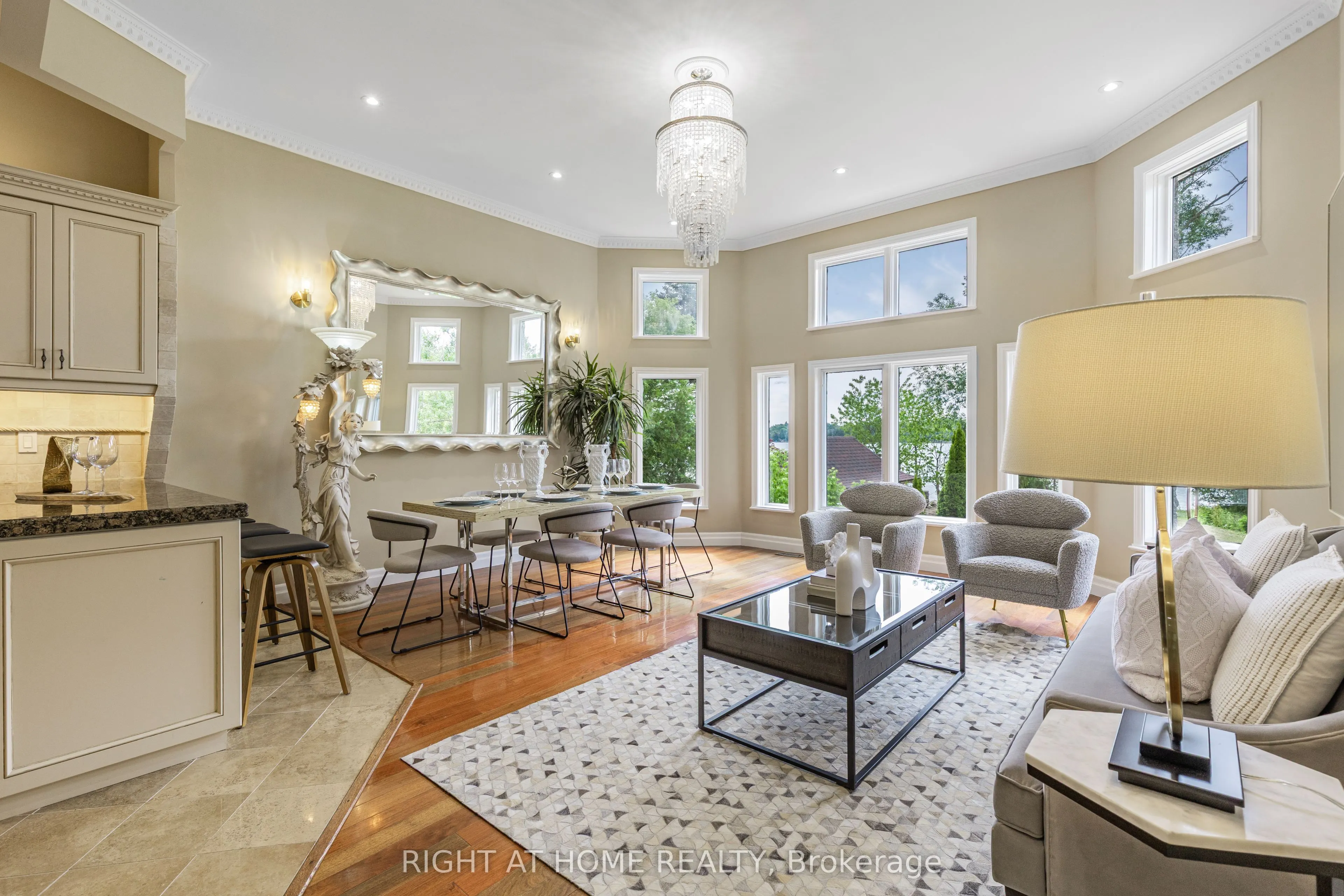 429 North Lake Road