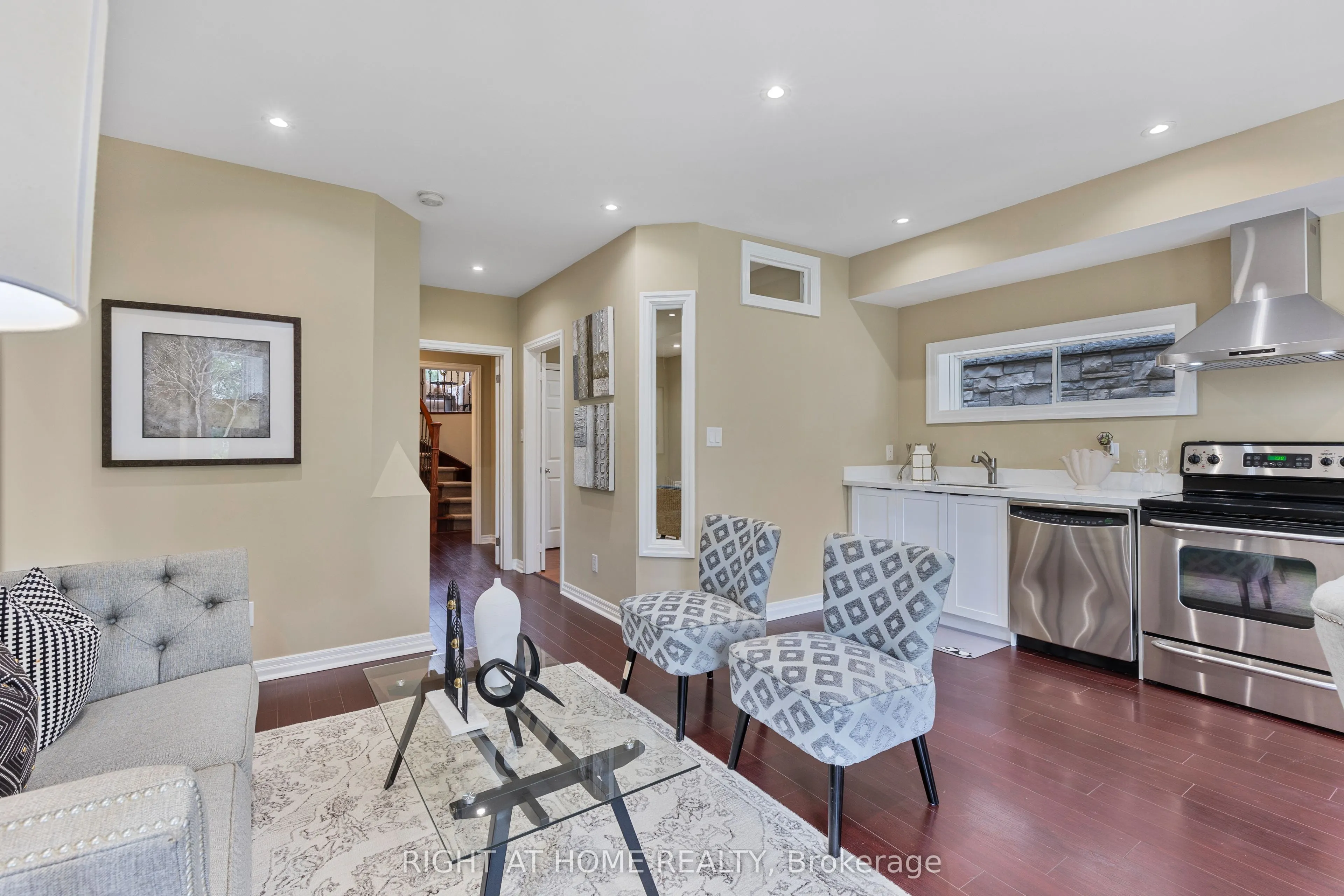 429 North Lake Road