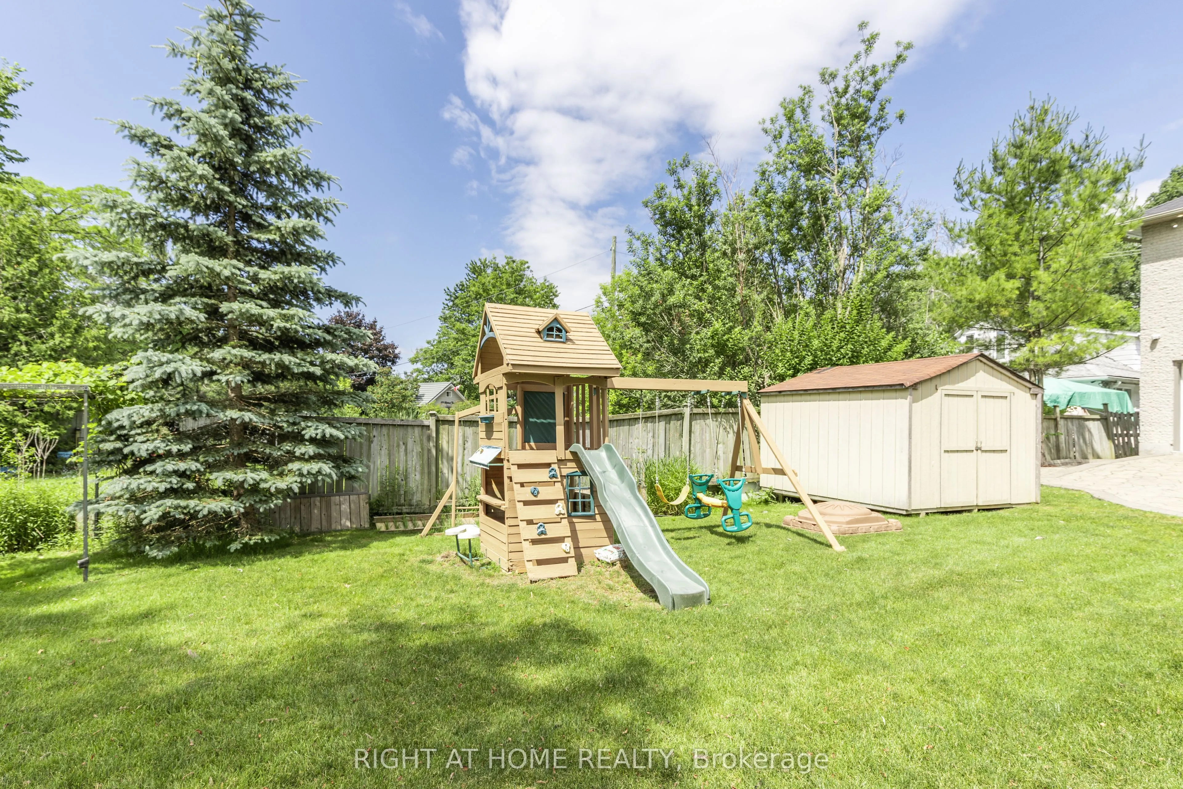 429 North Lake Road