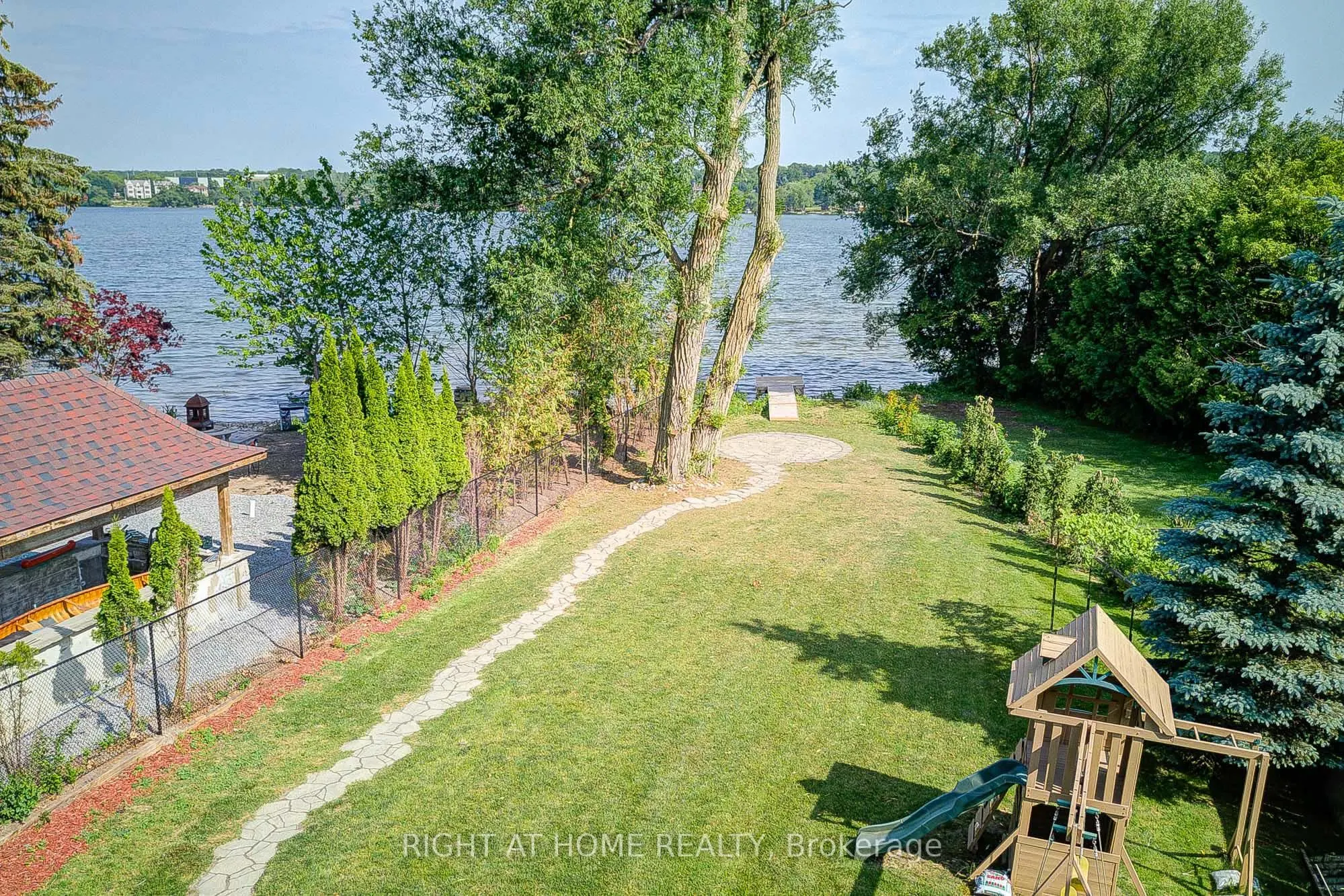 429 North Lake Road