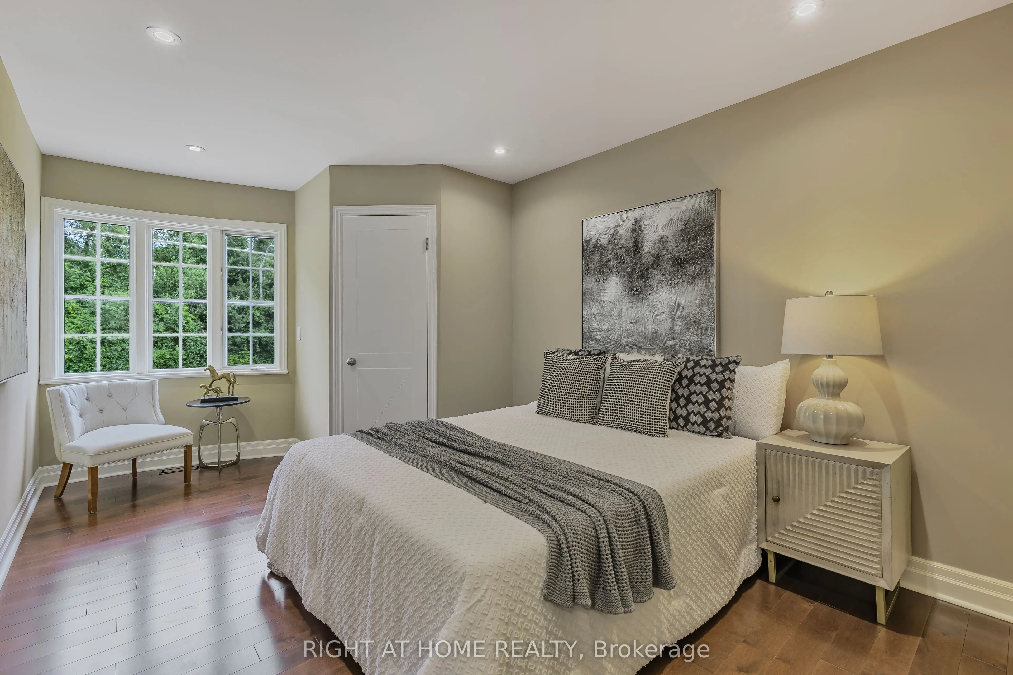 429 North Lake Road