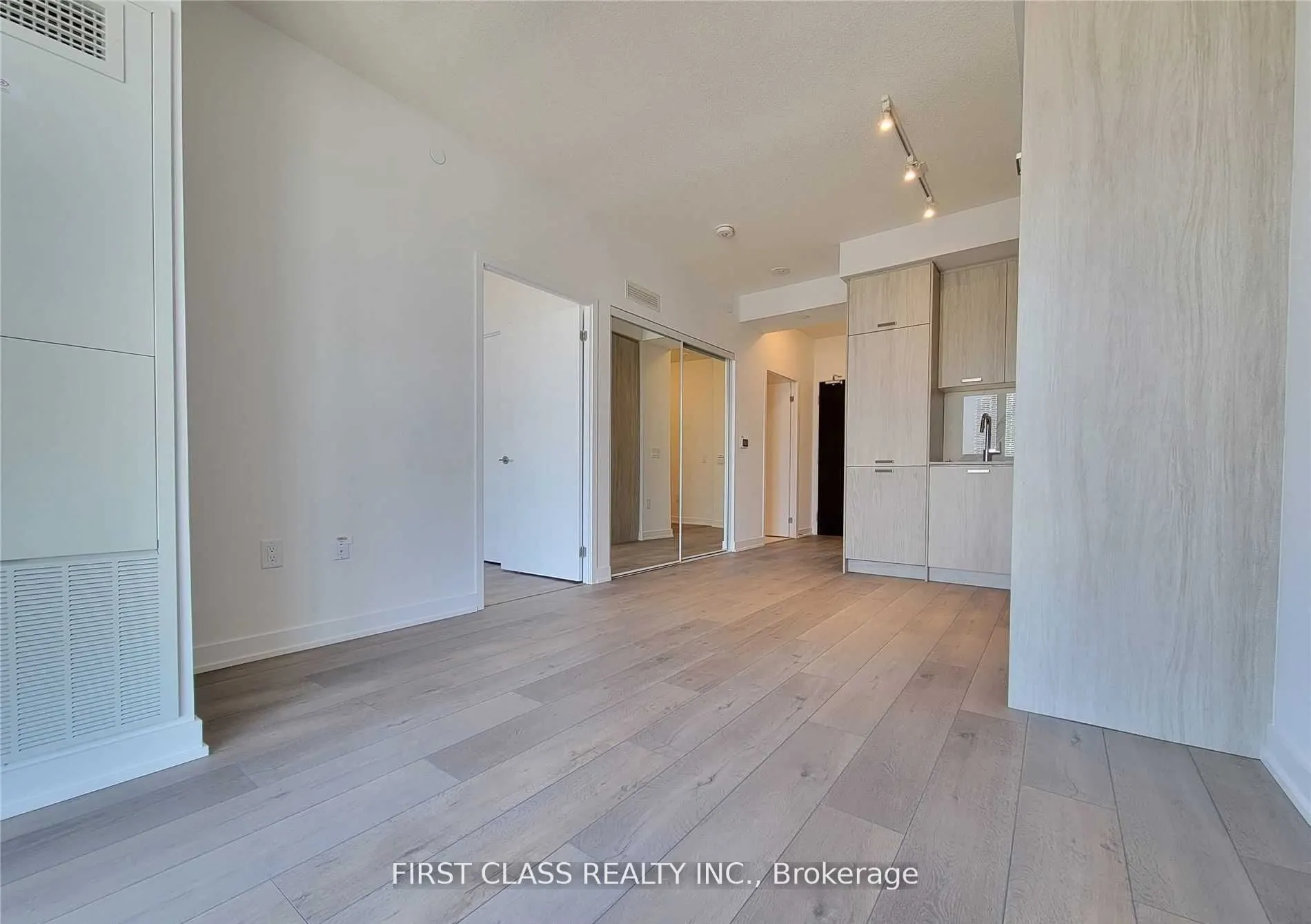 38 Honeycrisp Crescent #2116
