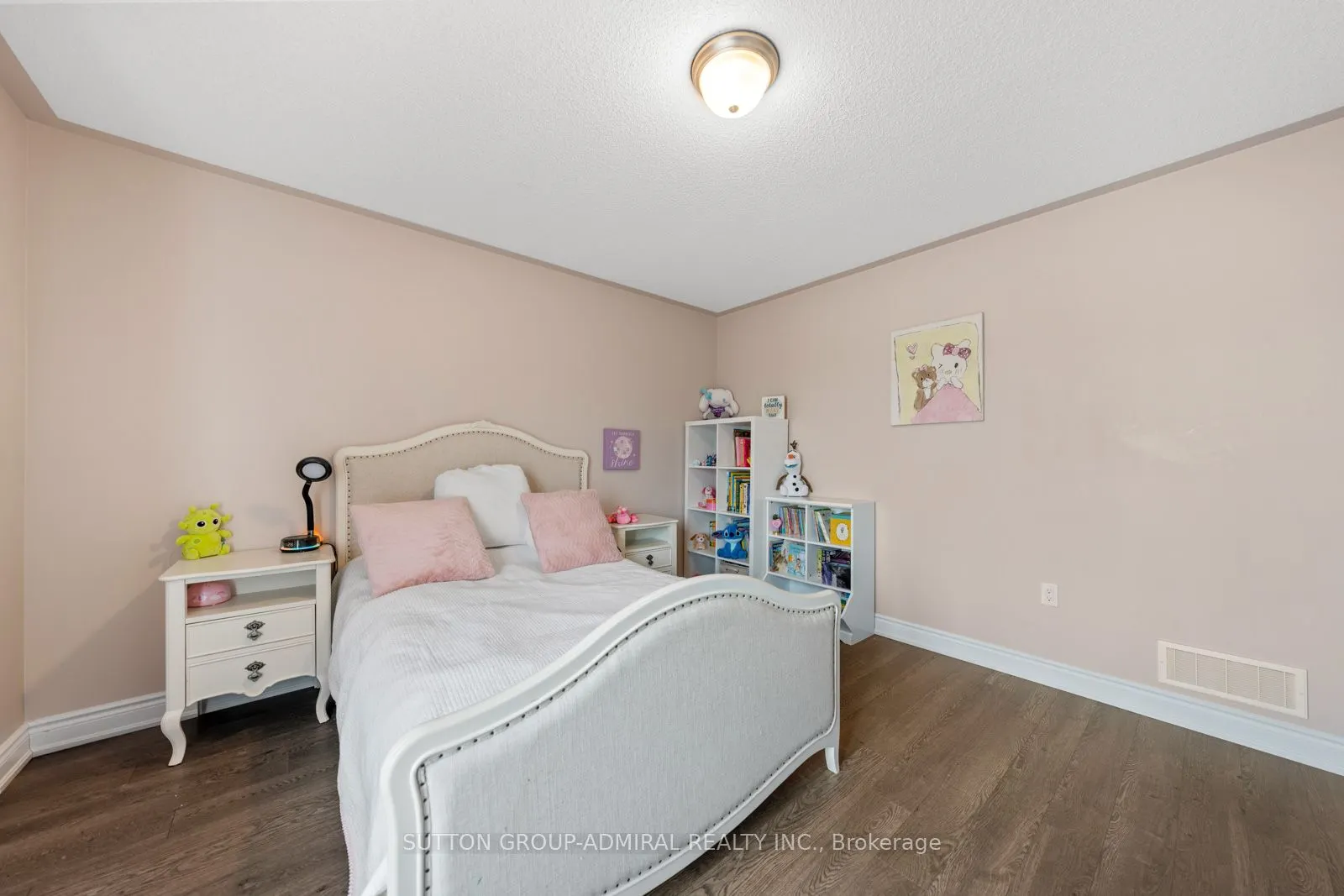 186 Romanelli Crescent