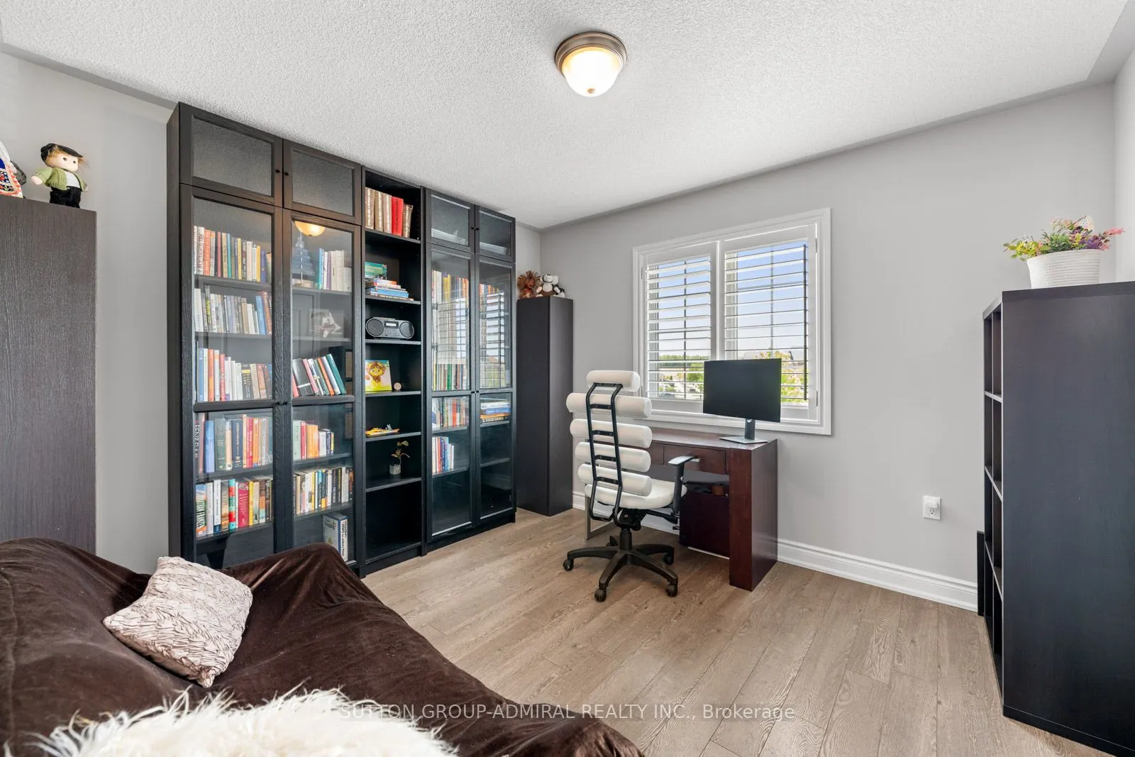 186 Romanelli Crescent