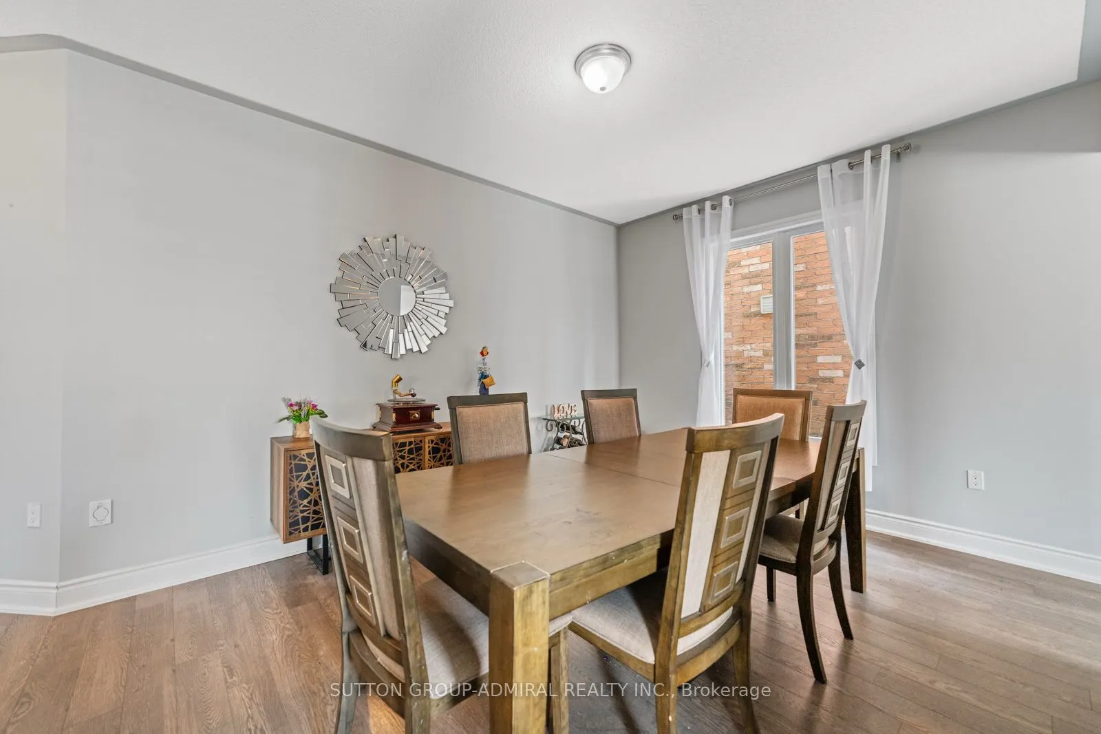 186 Romanelli Crescent