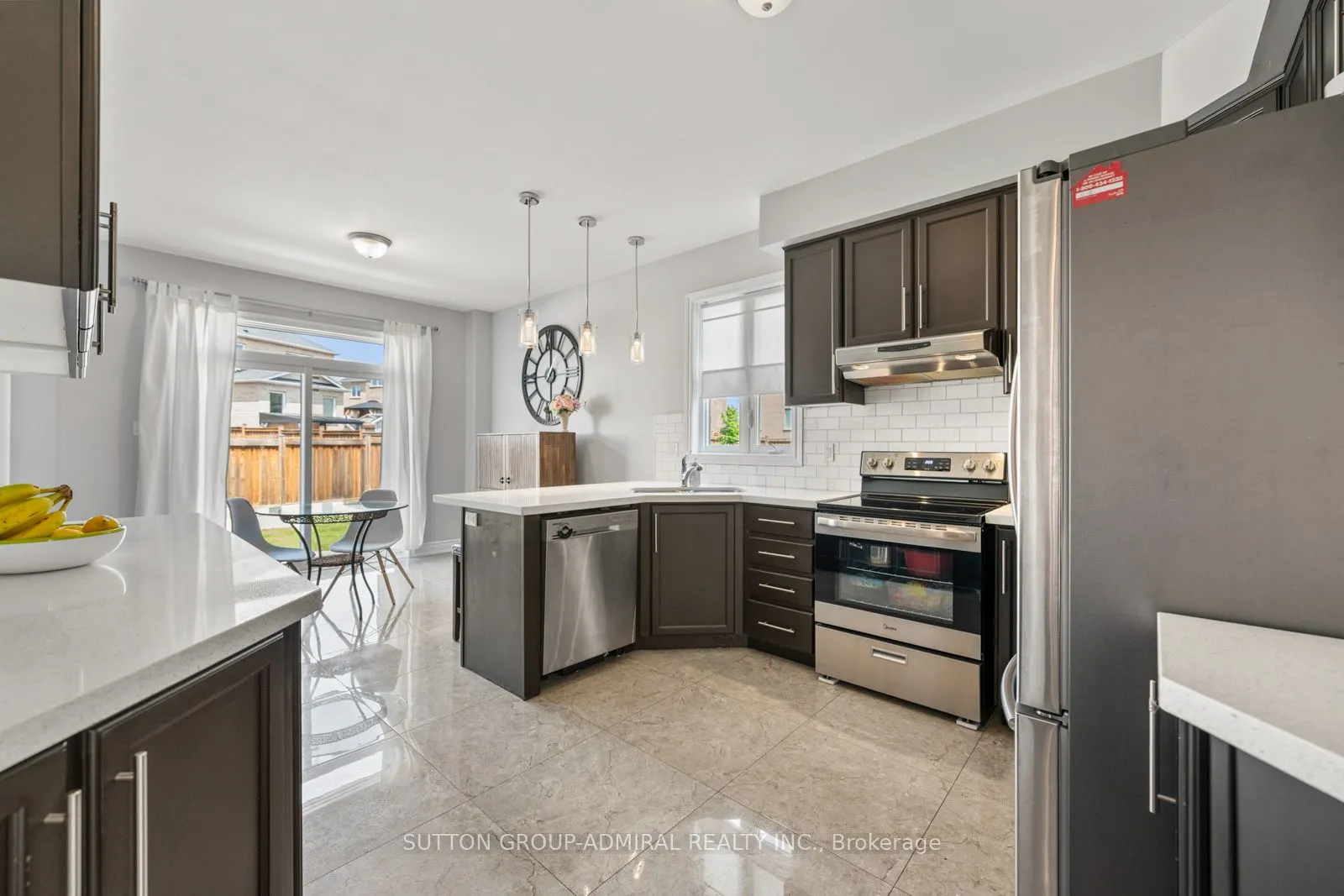 186 Romanelli Crescent