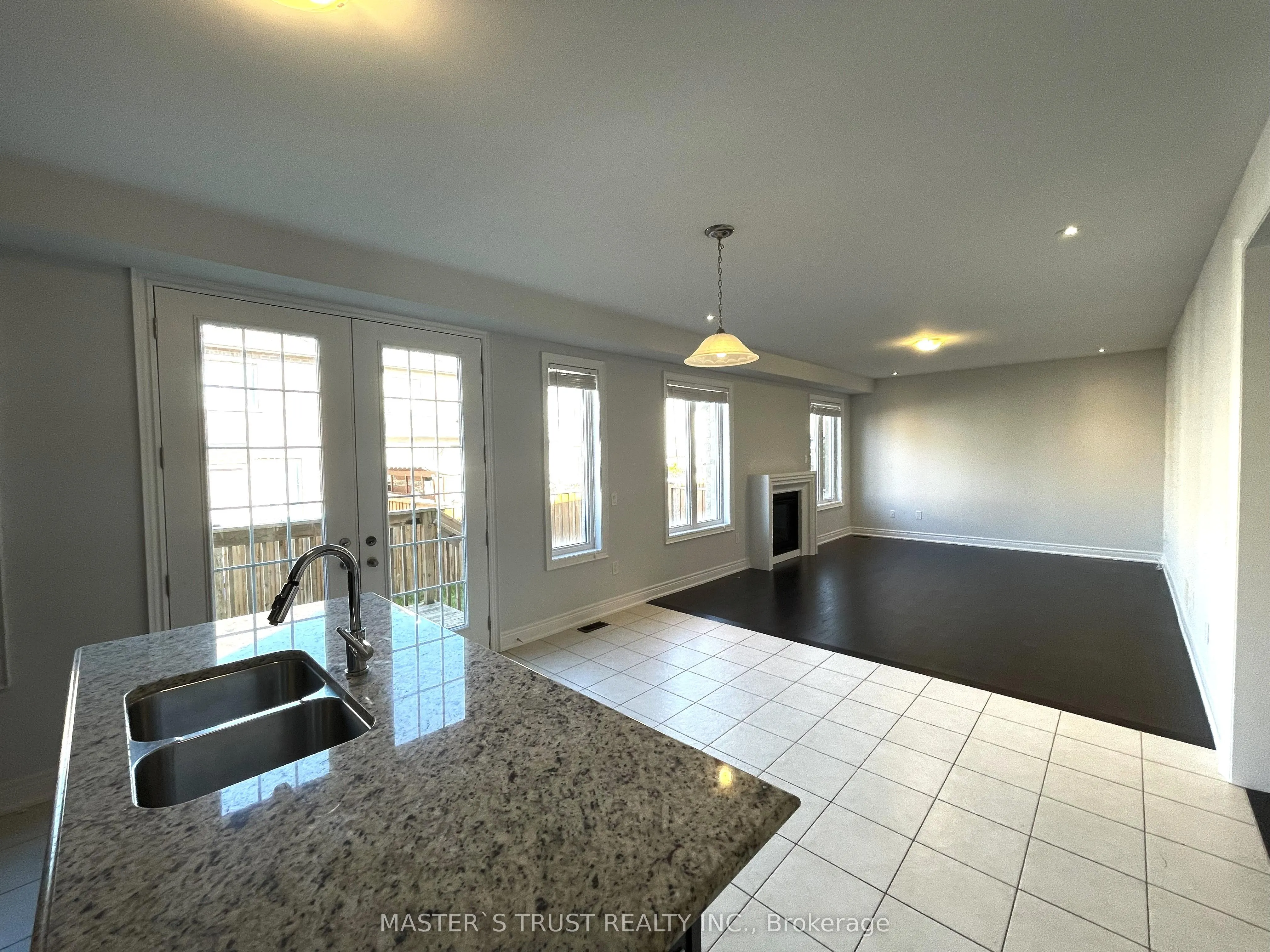 18 CLIFFORD FAIRBARN Drive