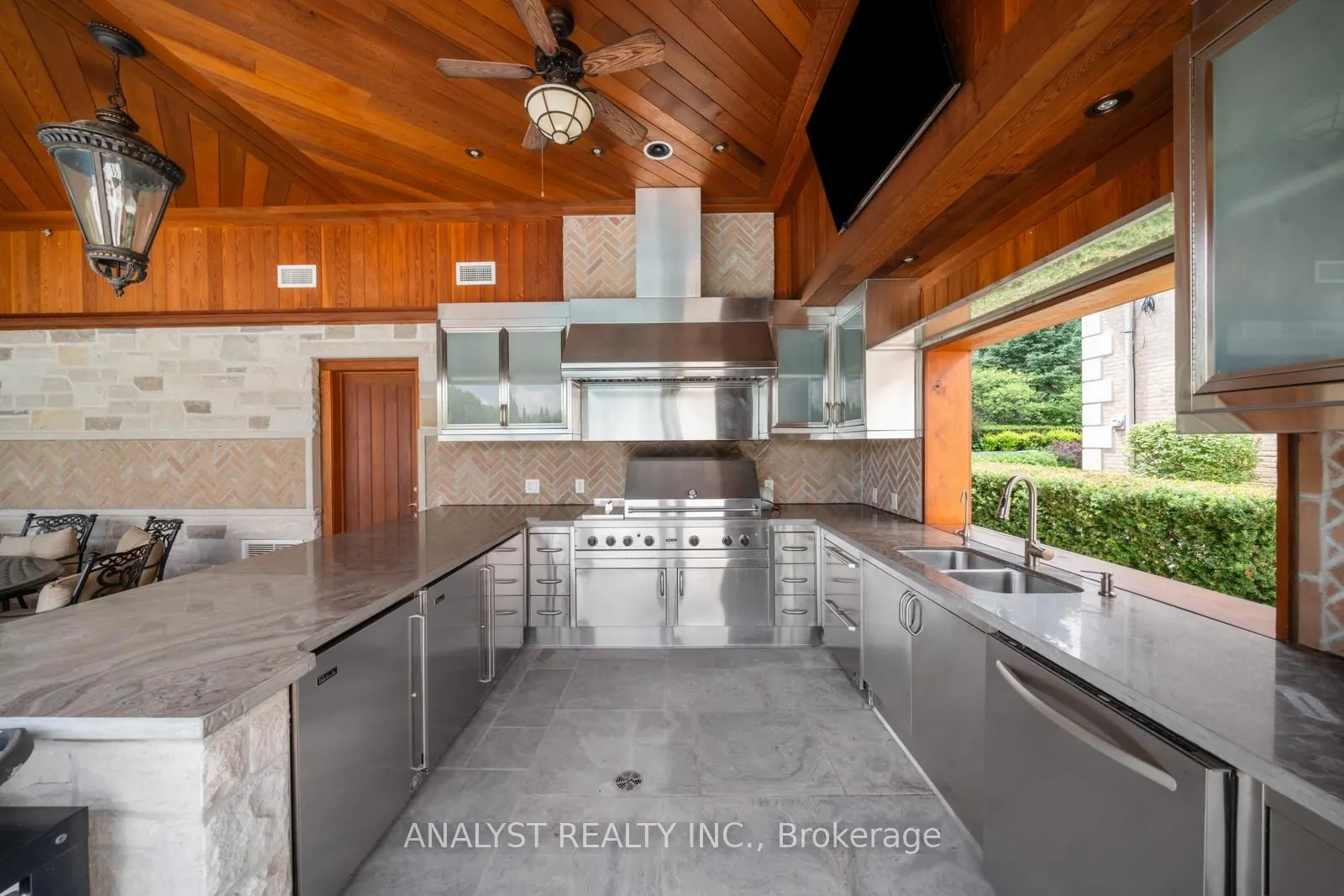 86 Eden Vale Drive