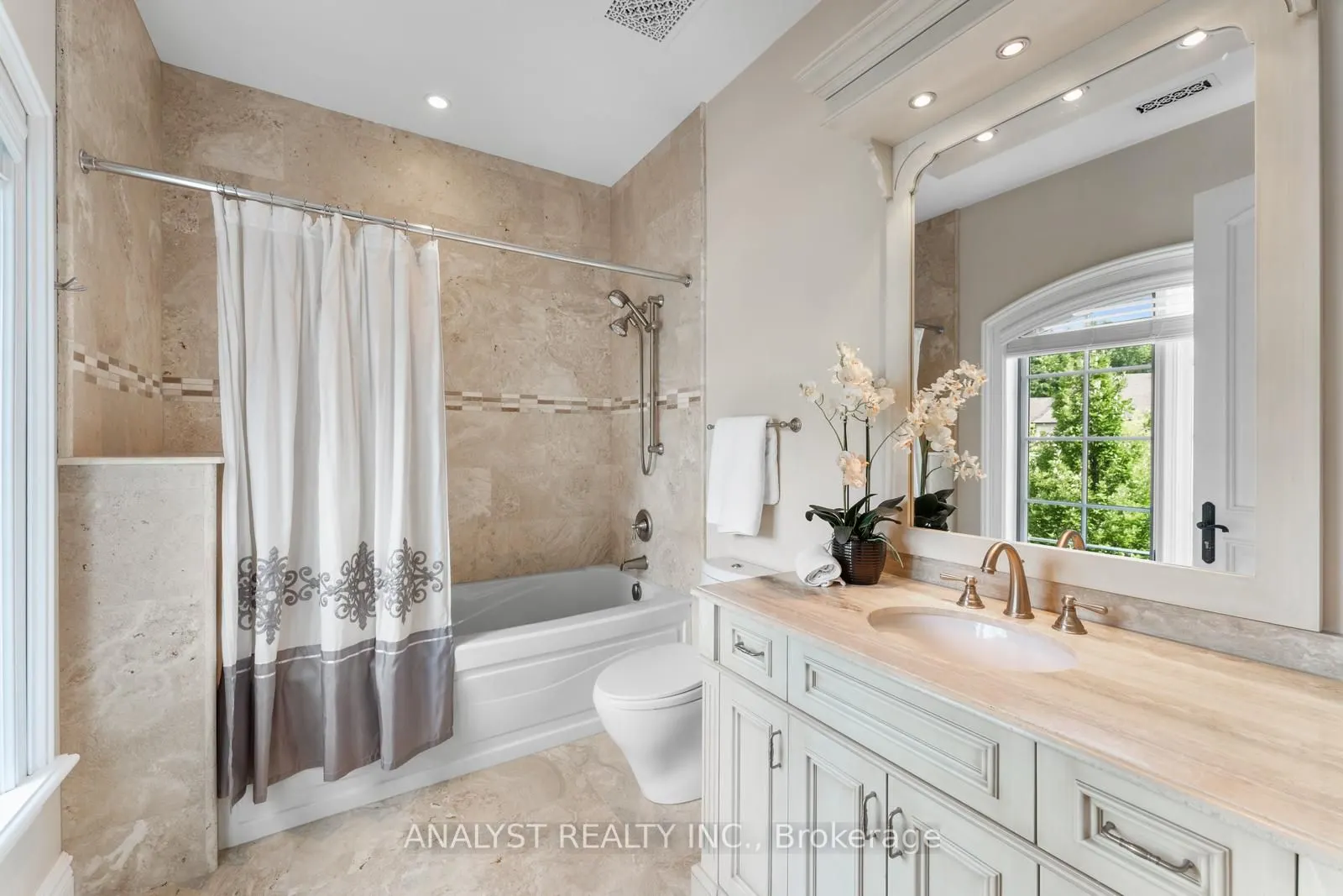 86 Eden Vale Drive