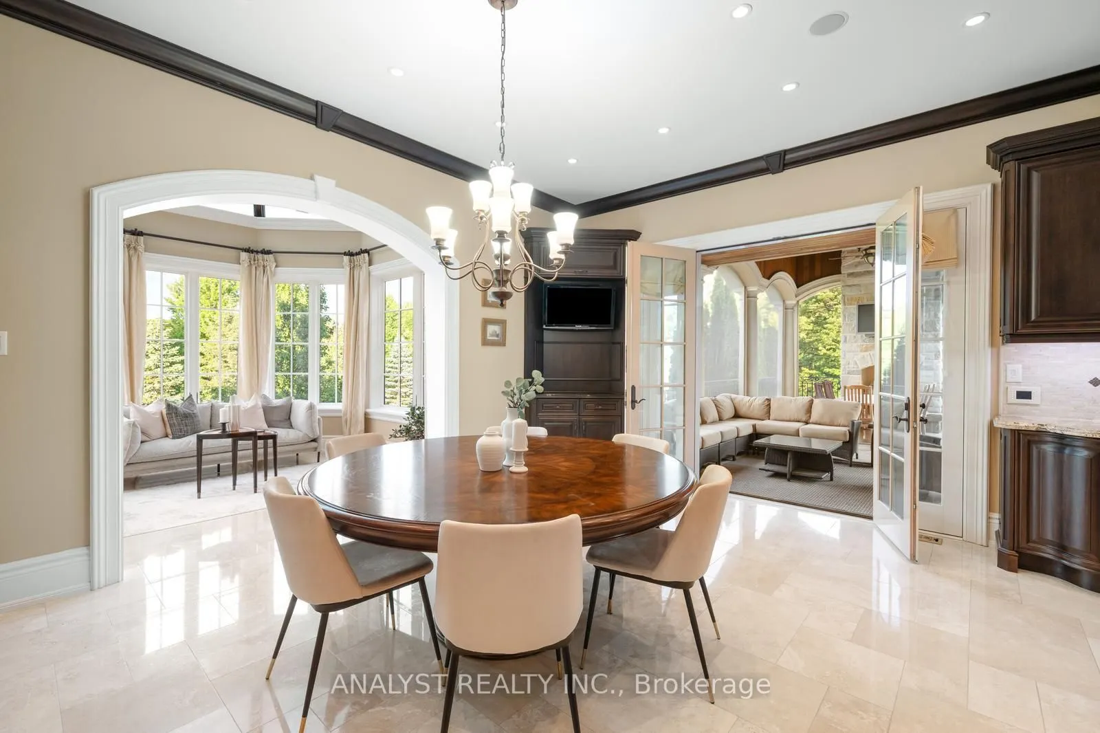86 Eden Vale Drive