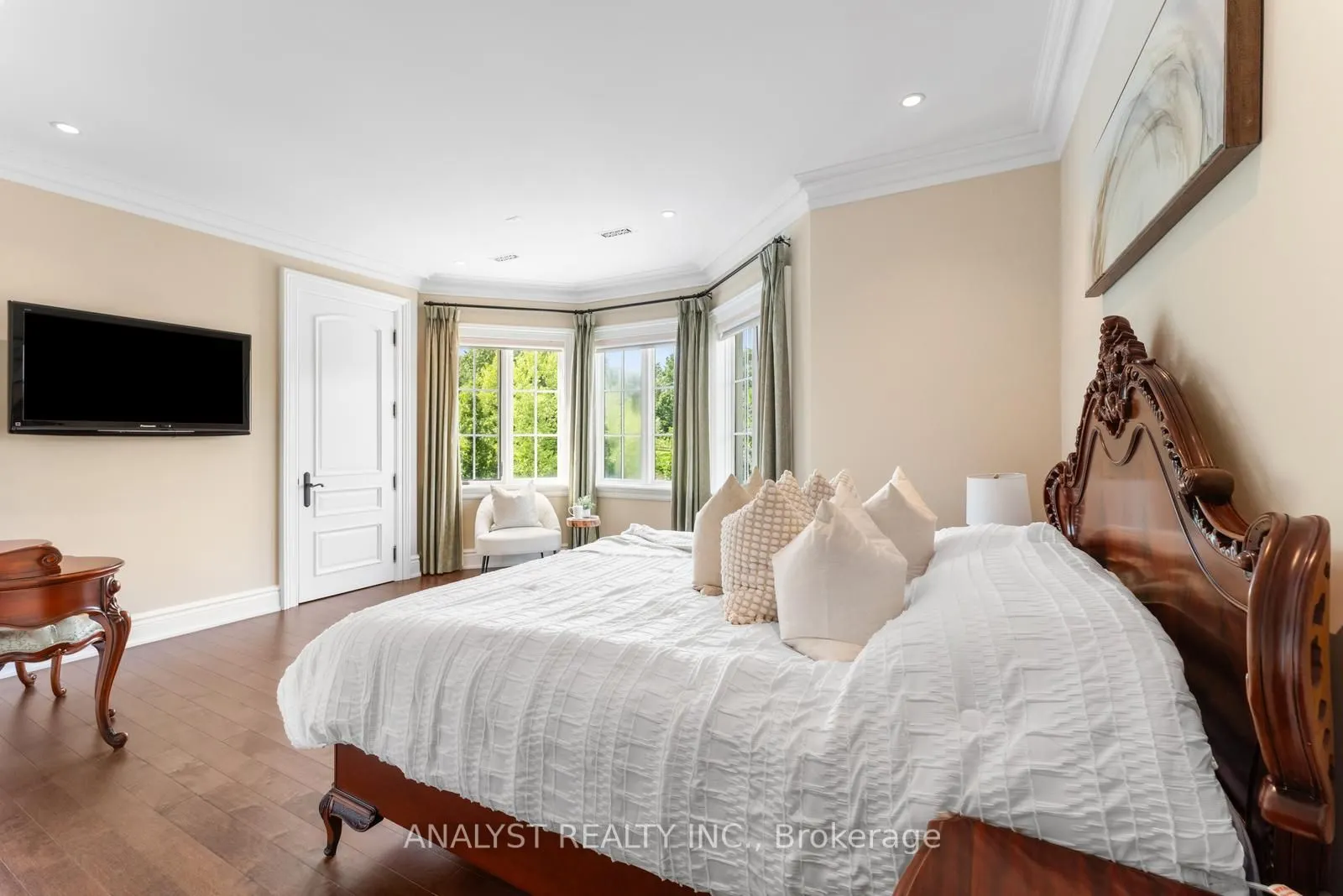 86 Eden Vale Drive