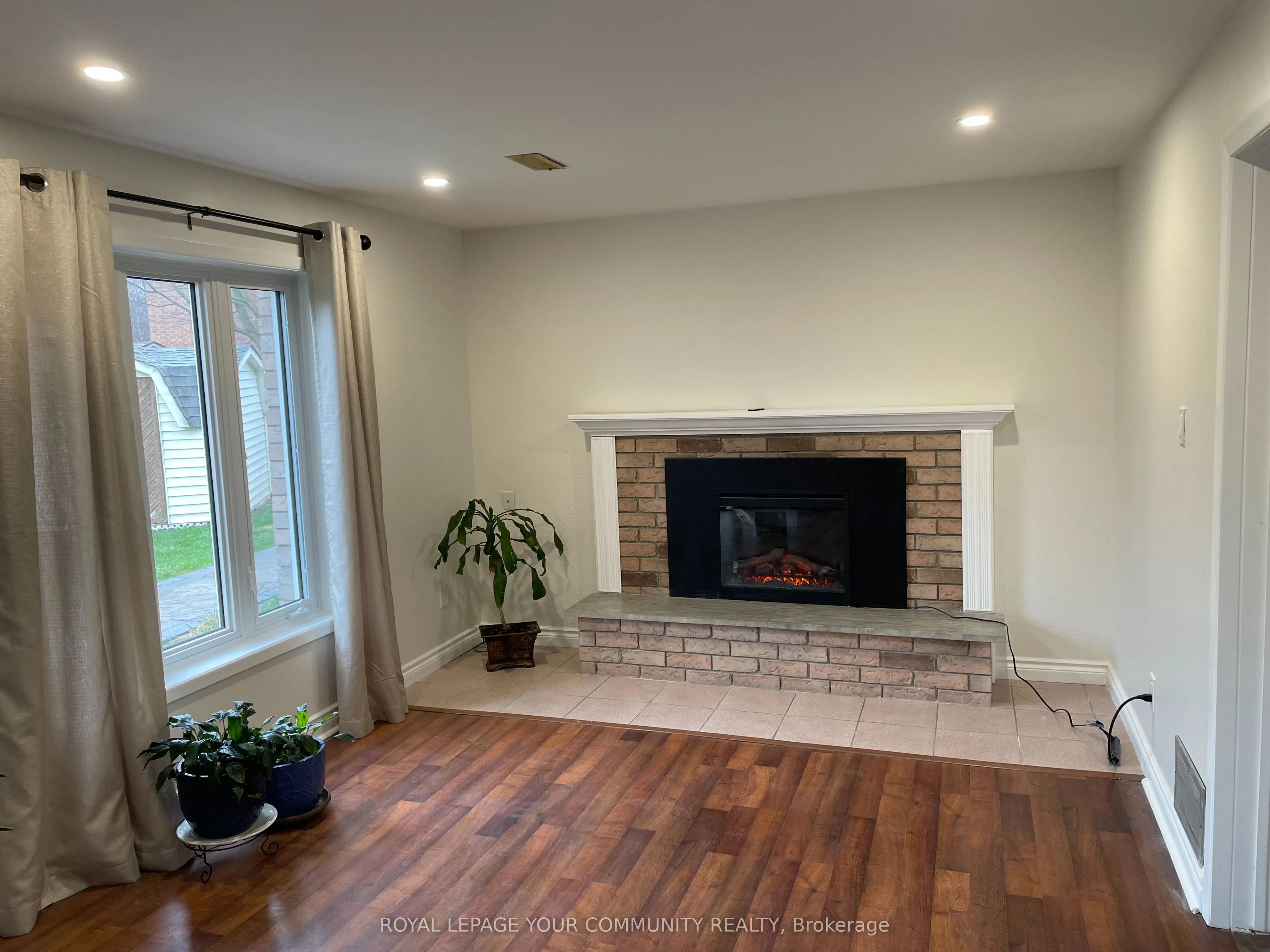 96 Cardinal Crescent