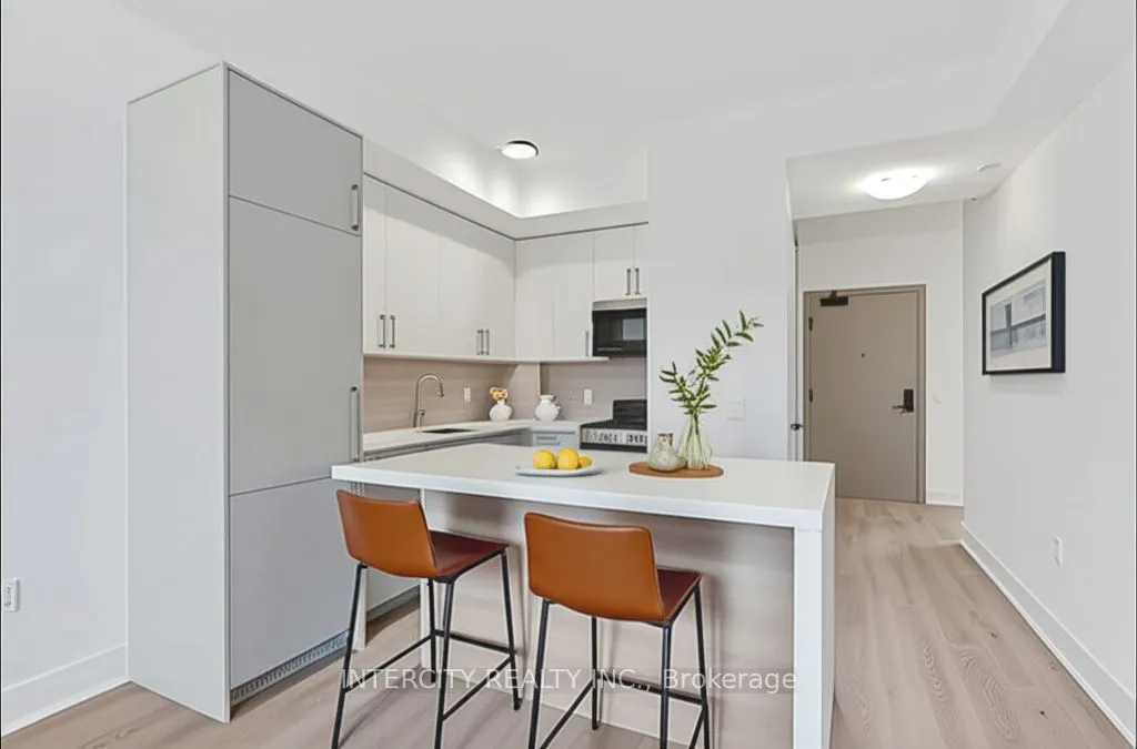 2075 King Road, #328