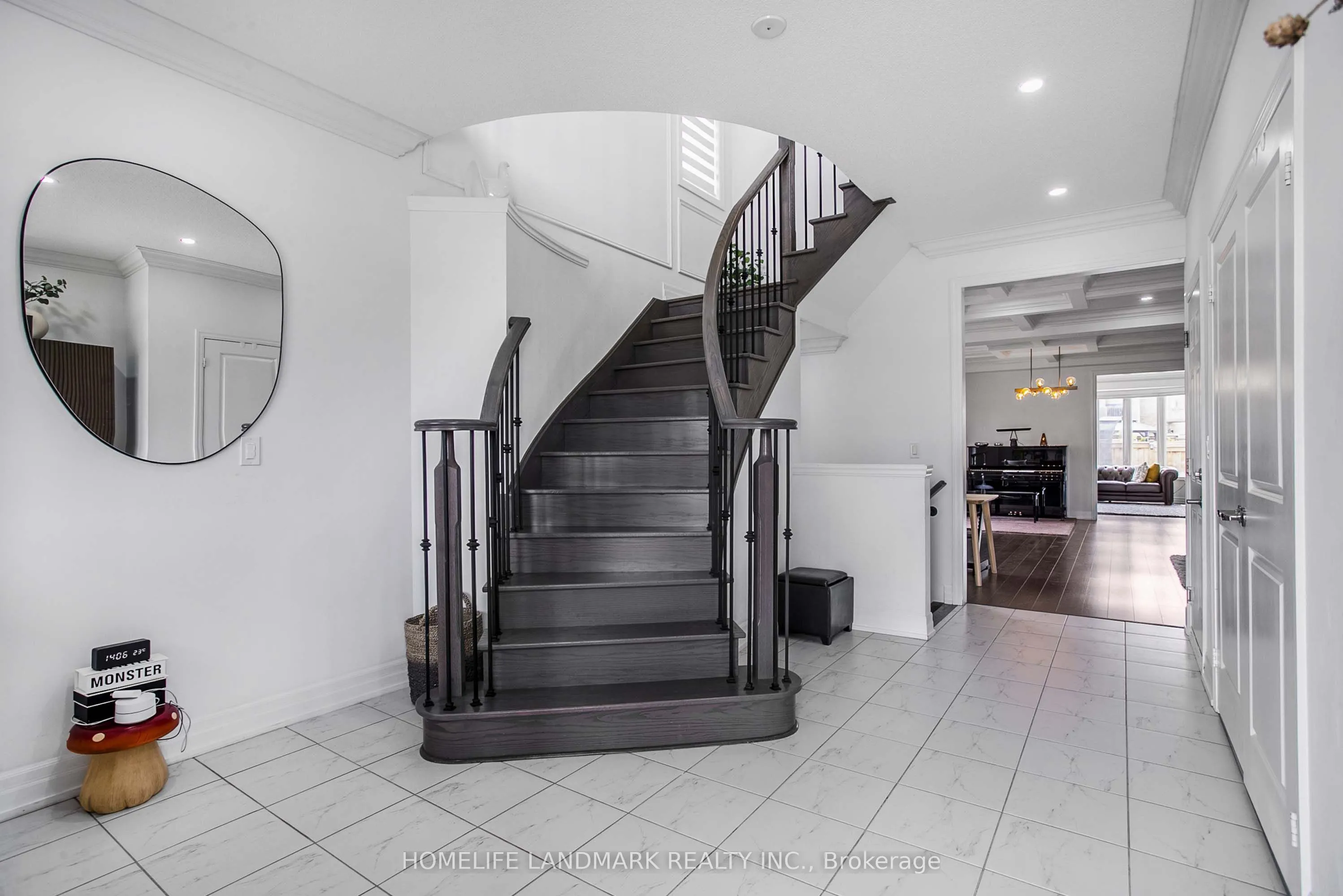 6 Cloverridge Avenue