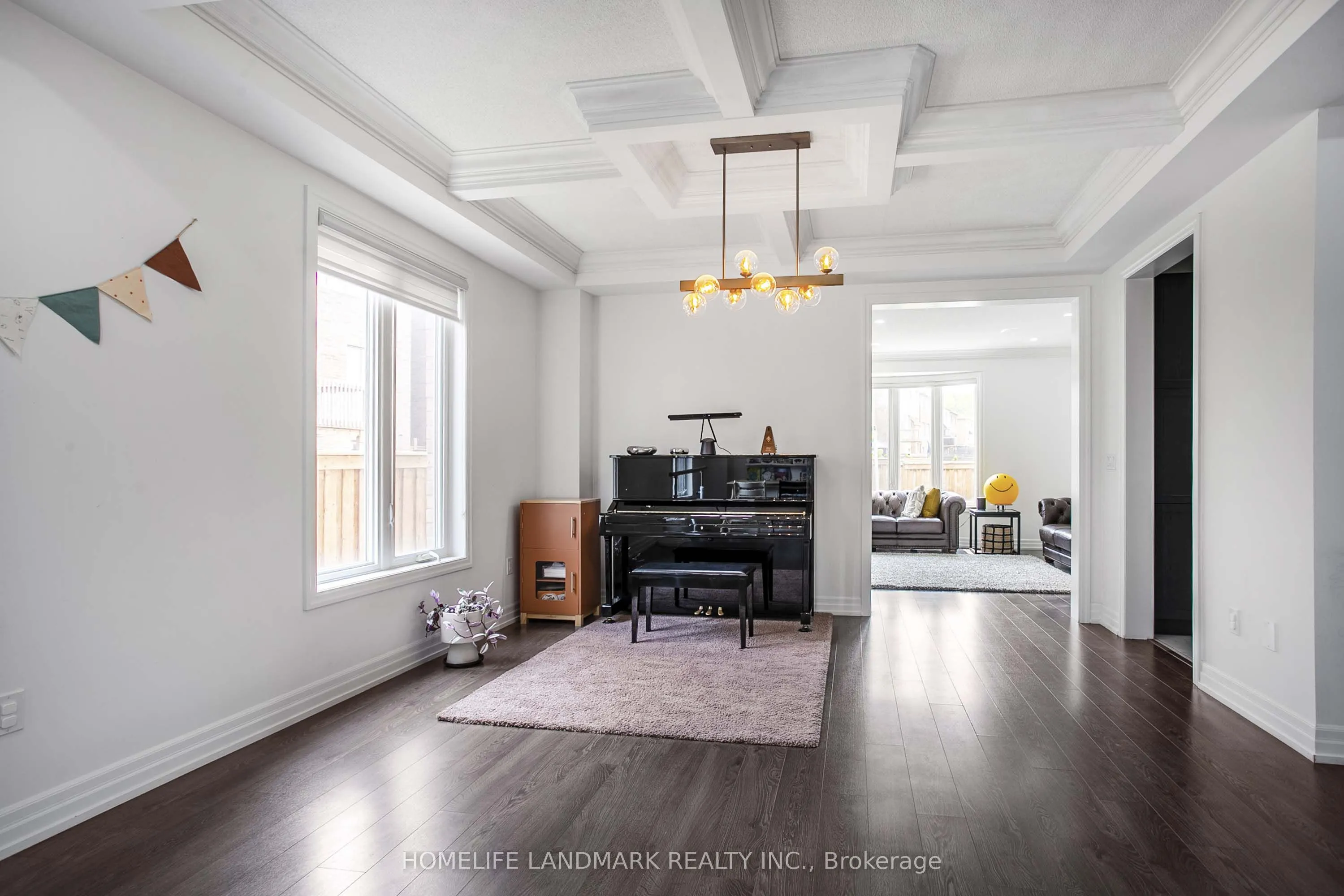 6 Cloverridge Avenue