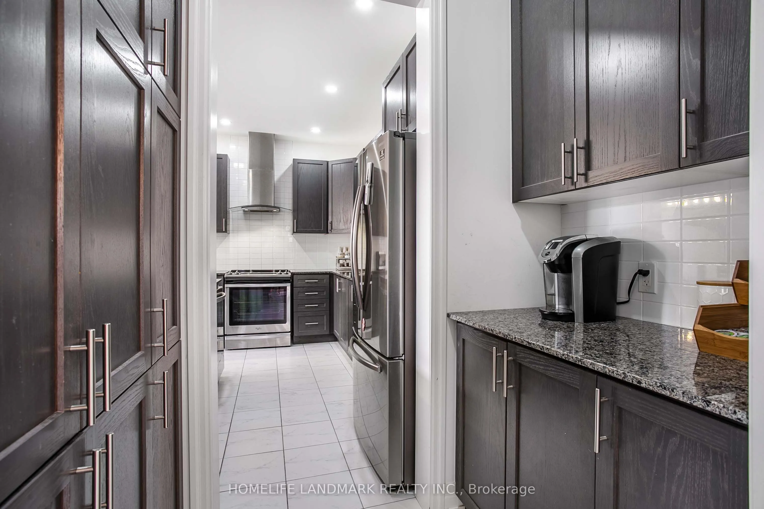 6 Cloverridge Avenue