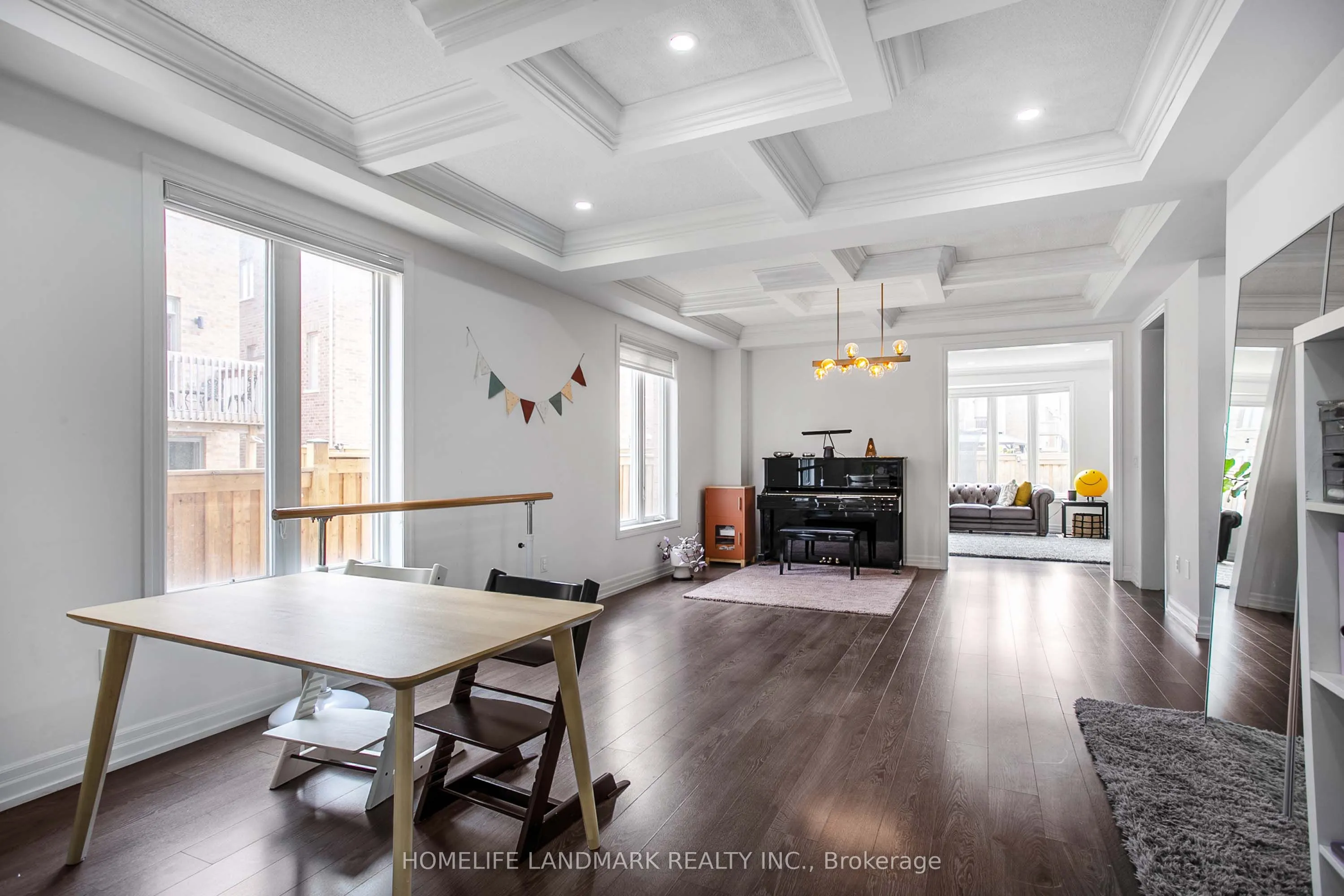 6 Cloverridge Avenue
