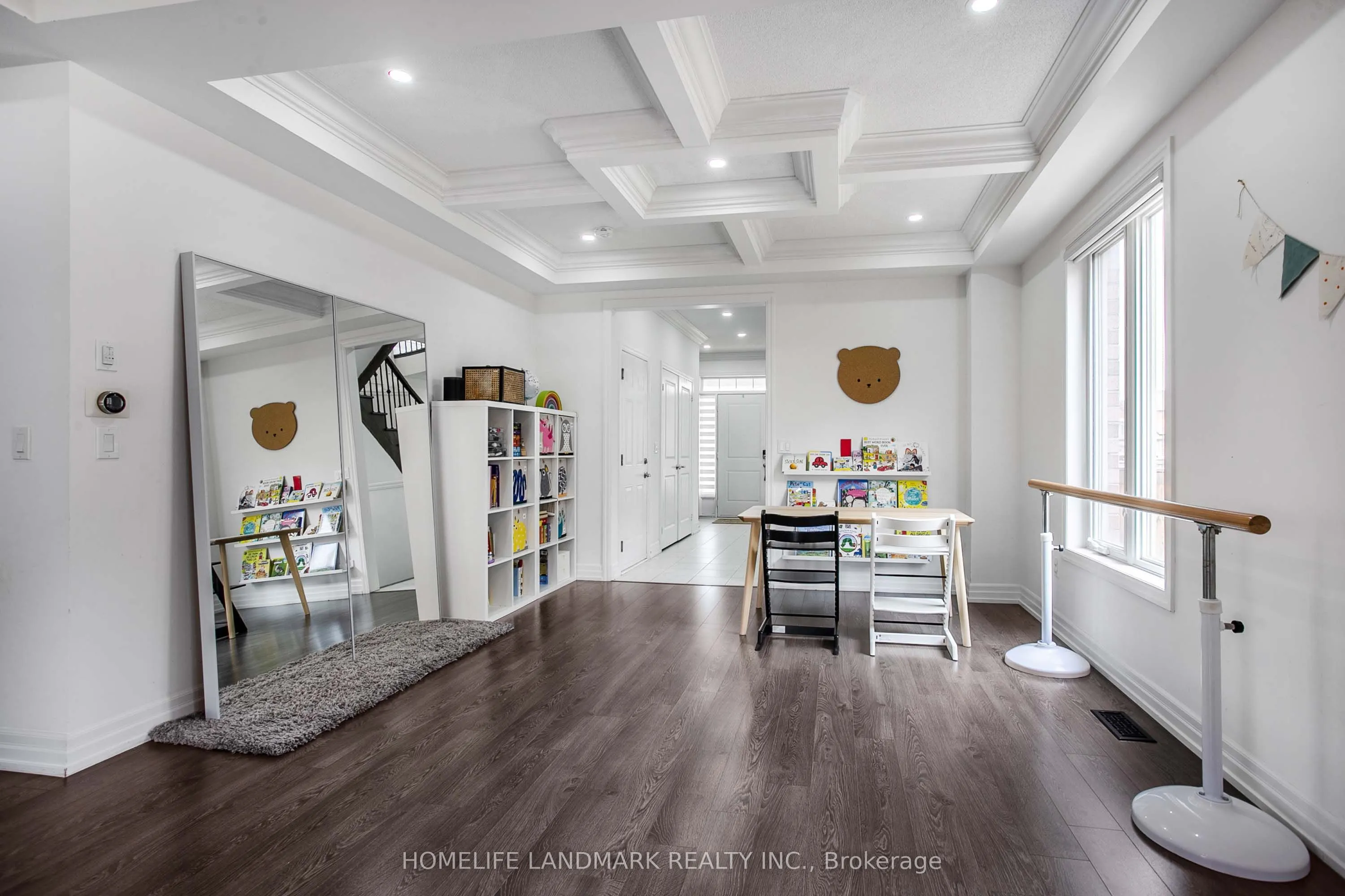 6 Cloverridge Avenue
