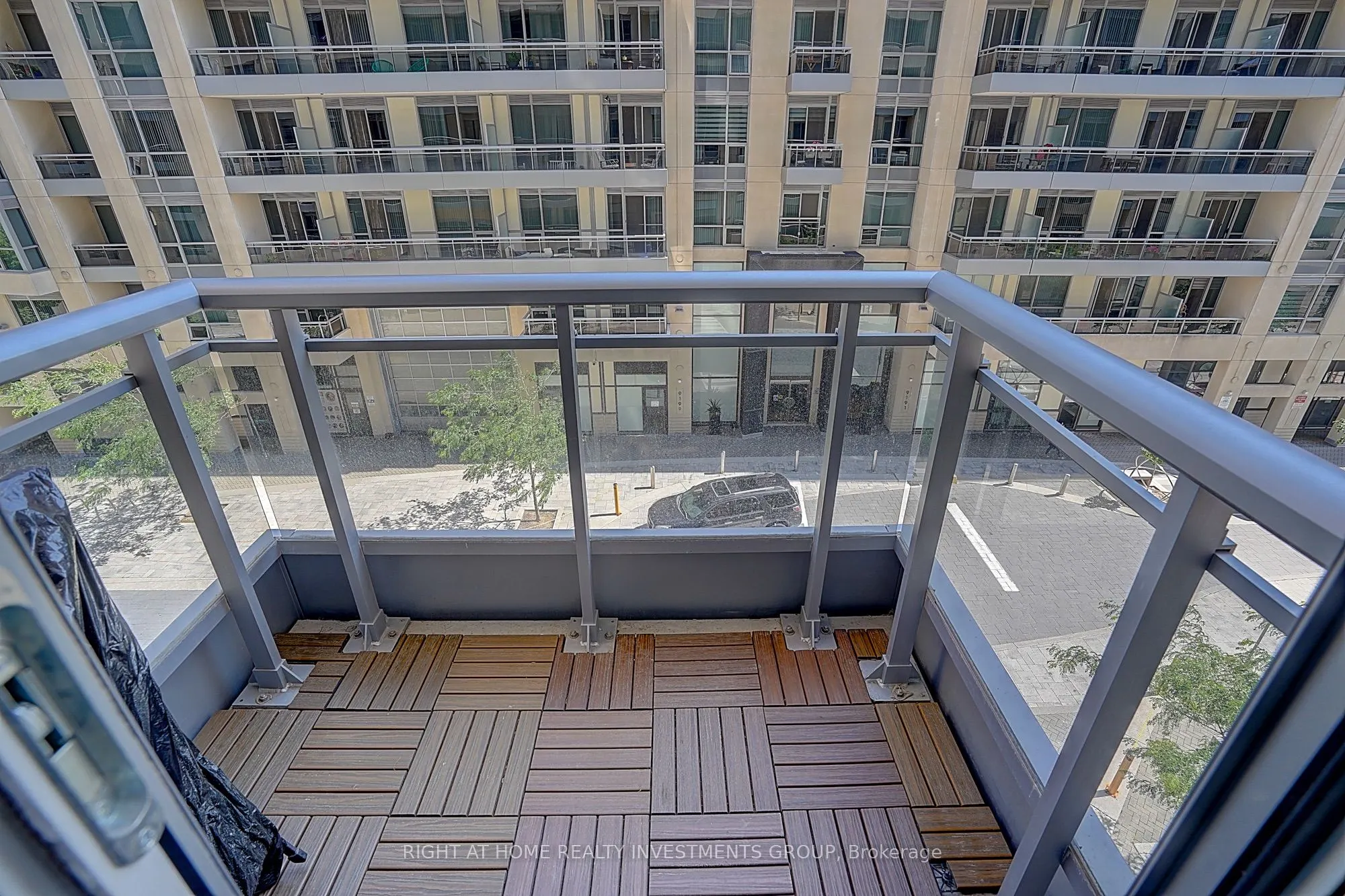 9205 Yonge Street, #415 Ne