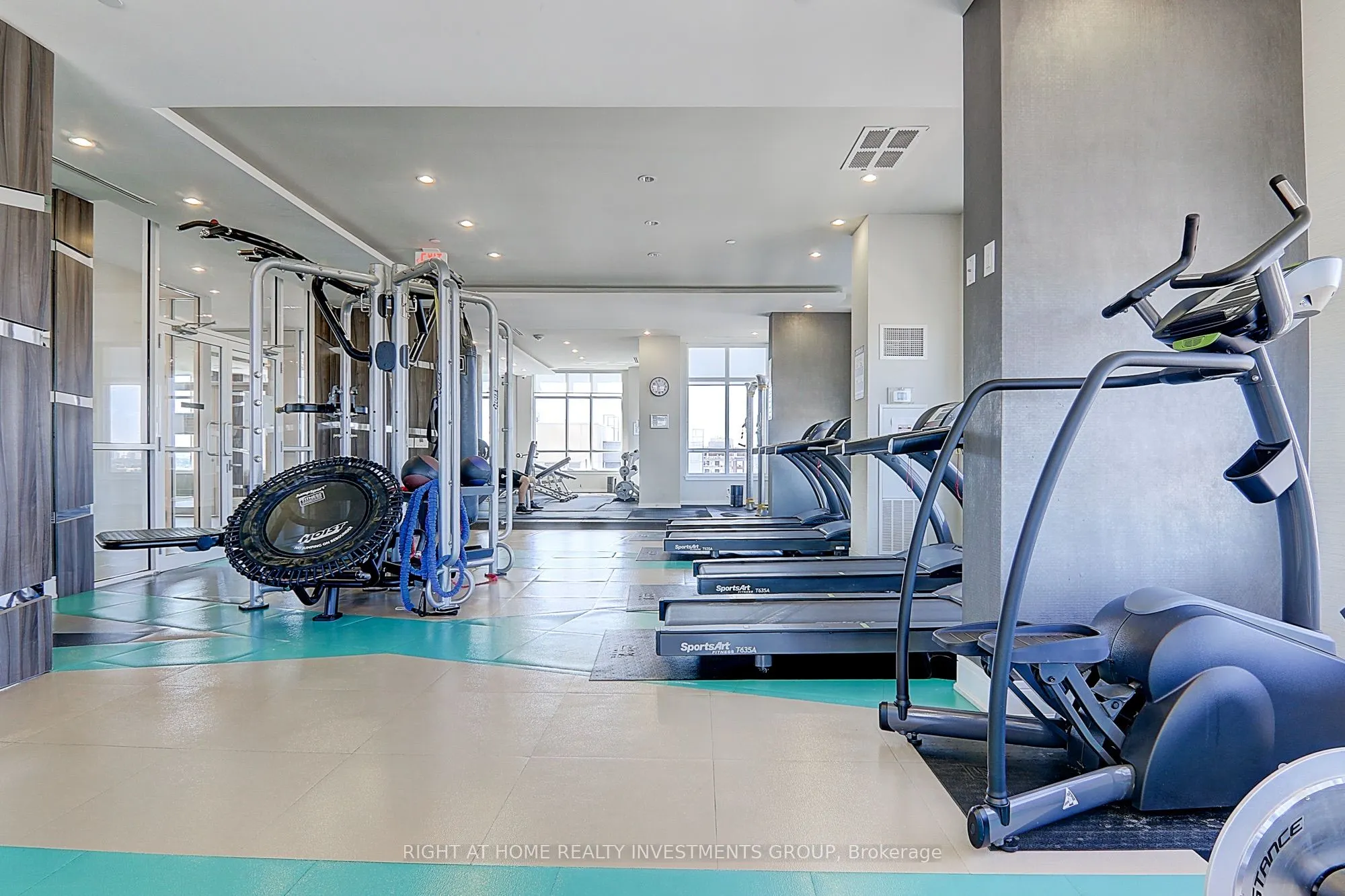 9205 Yonge Street, #415 Ne