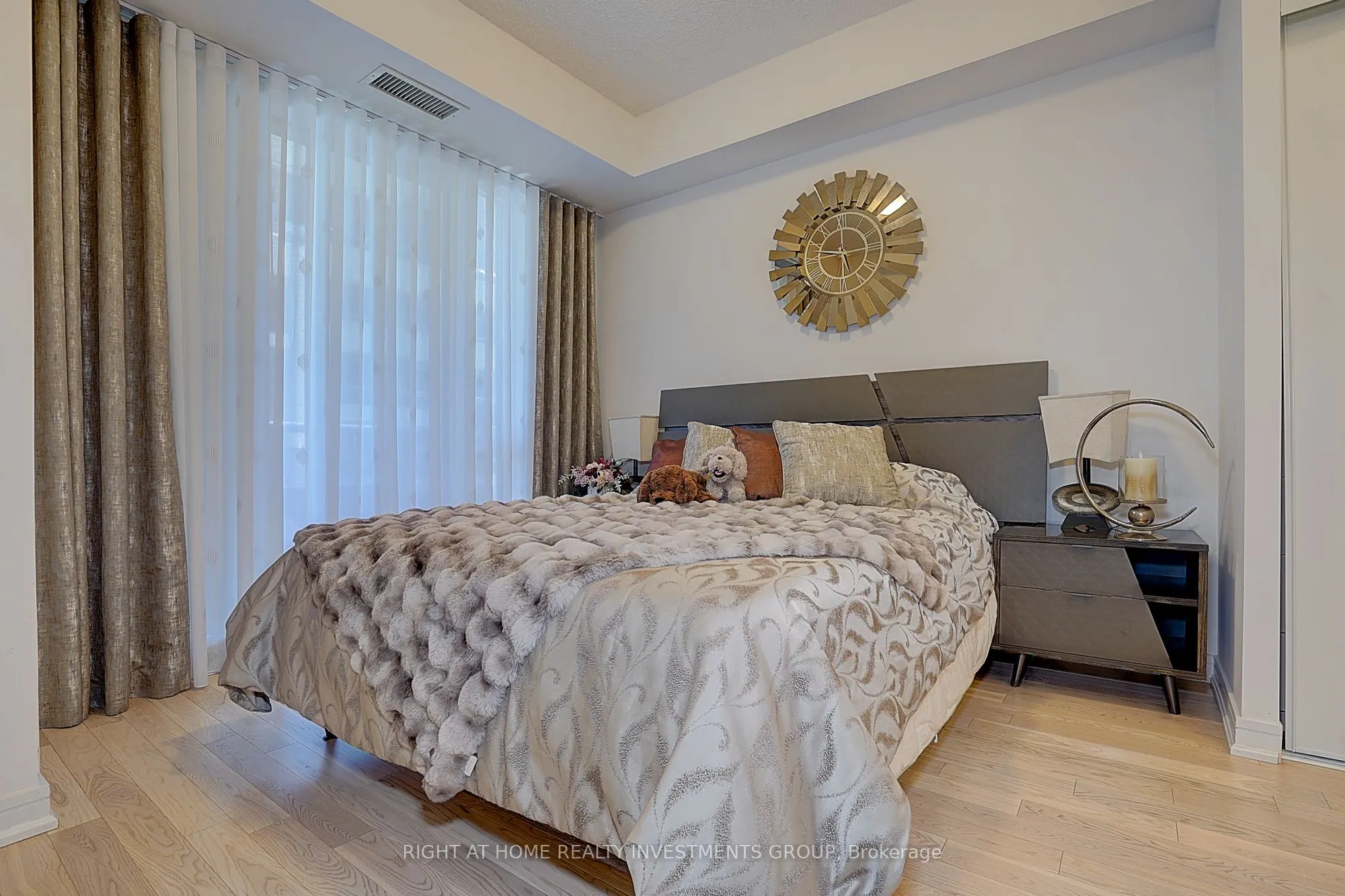 9205 Yonge Street, #415 Ne