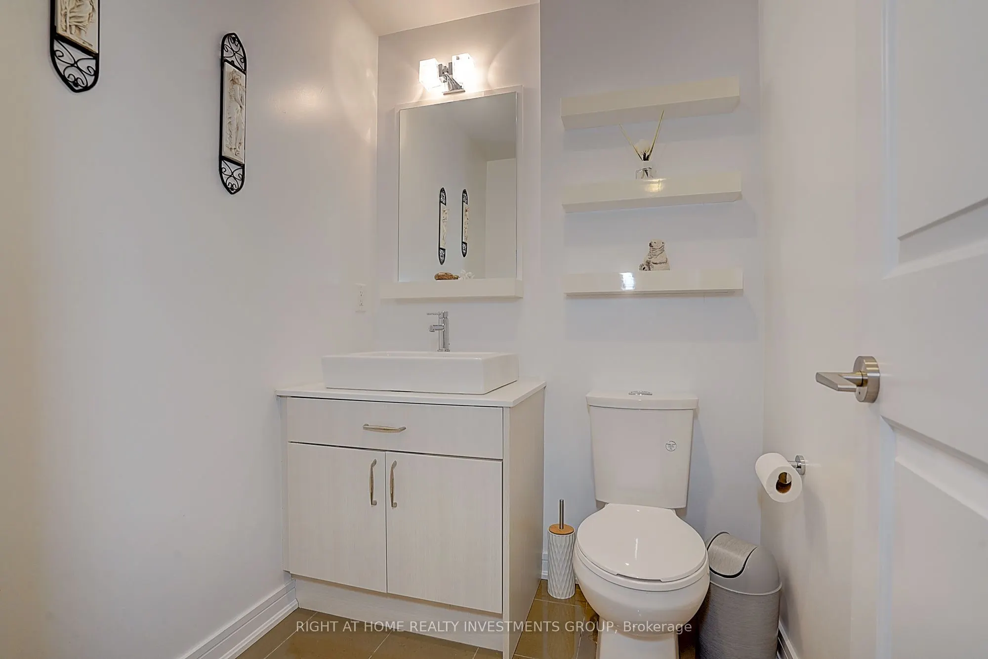 9205 Yonge Street, #415 Ne