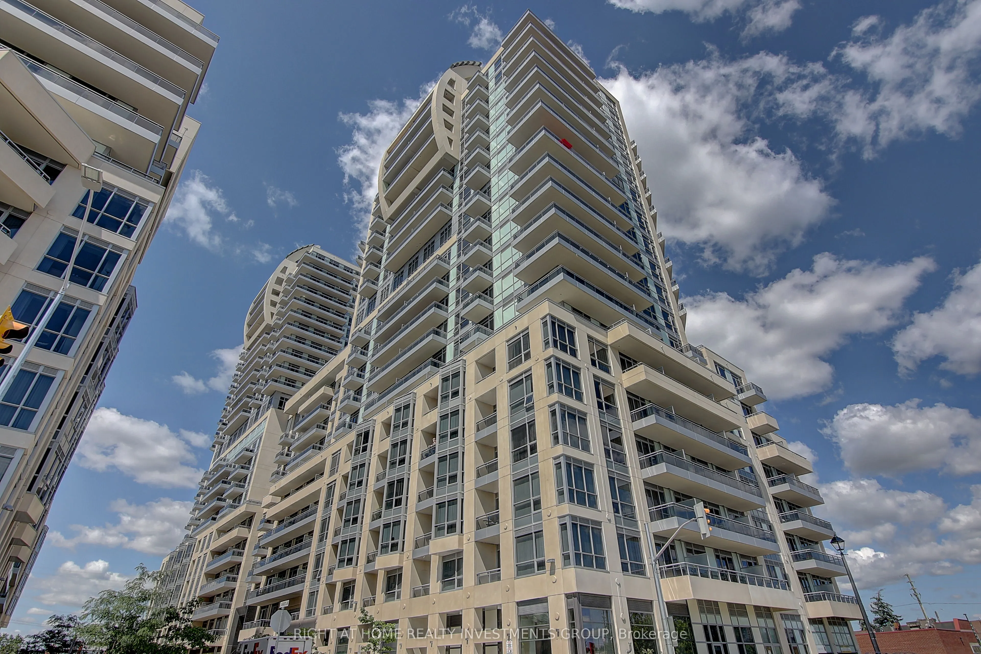 9205 Yonge Street, #415 Ne