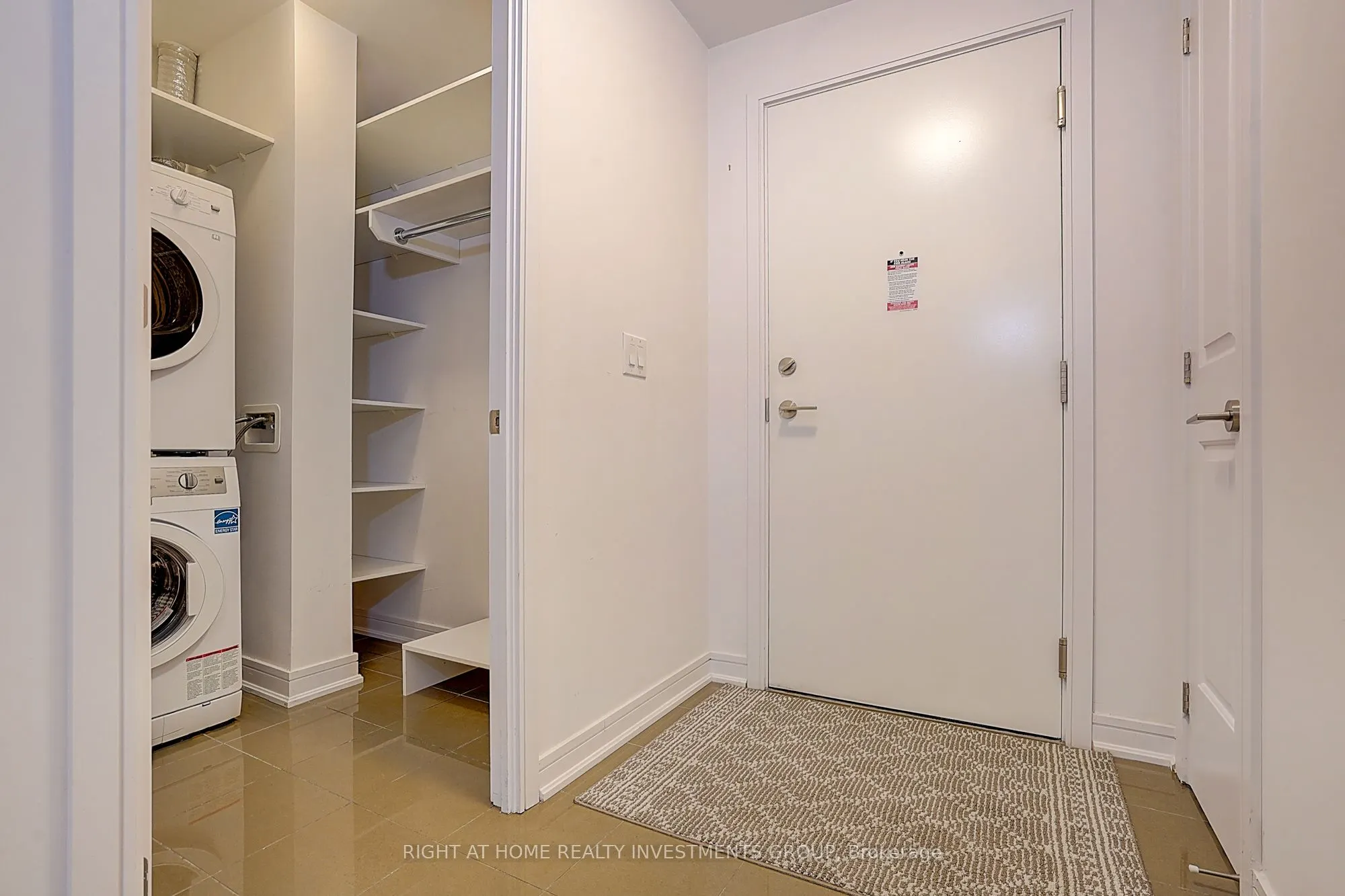 9205 Yonge Street, #415 Ne
