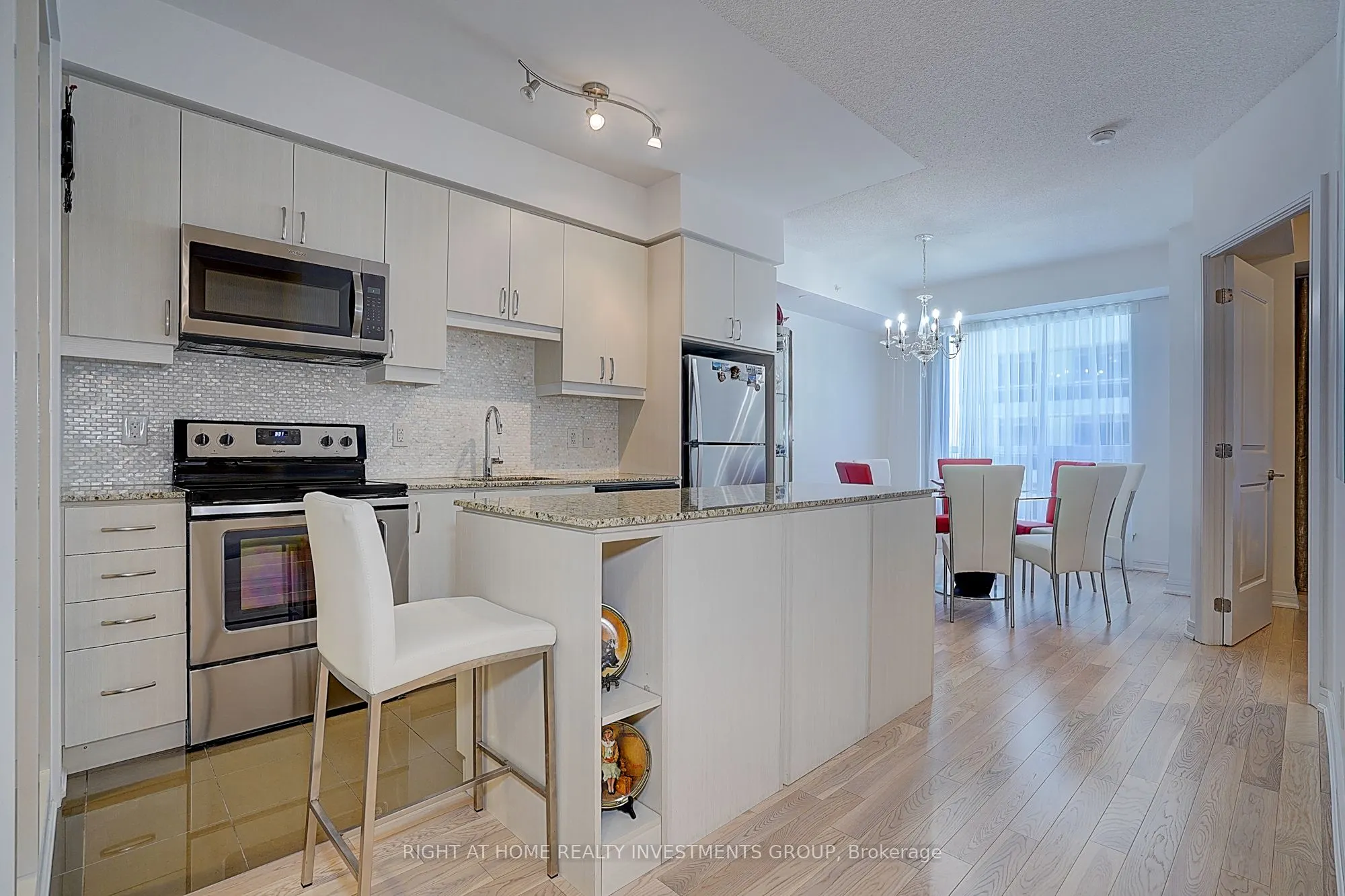 9205 Yonge Street, #415 Ne