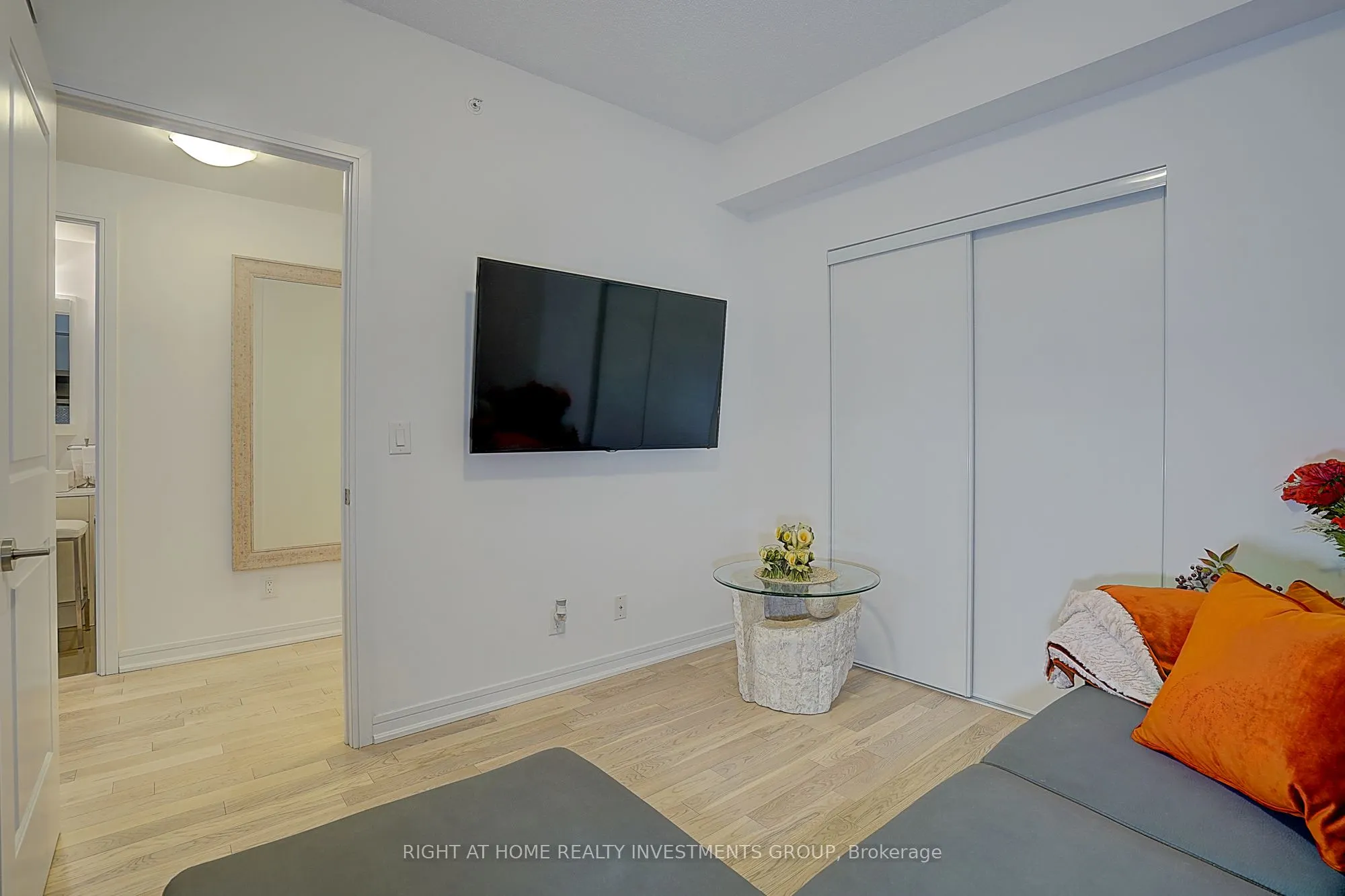 9205 Yonge Street, #415 Ne
