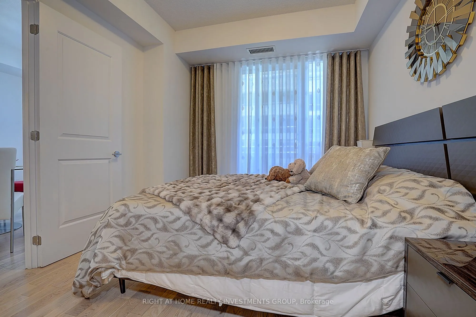 9205 Yonge Street, #415 Ne