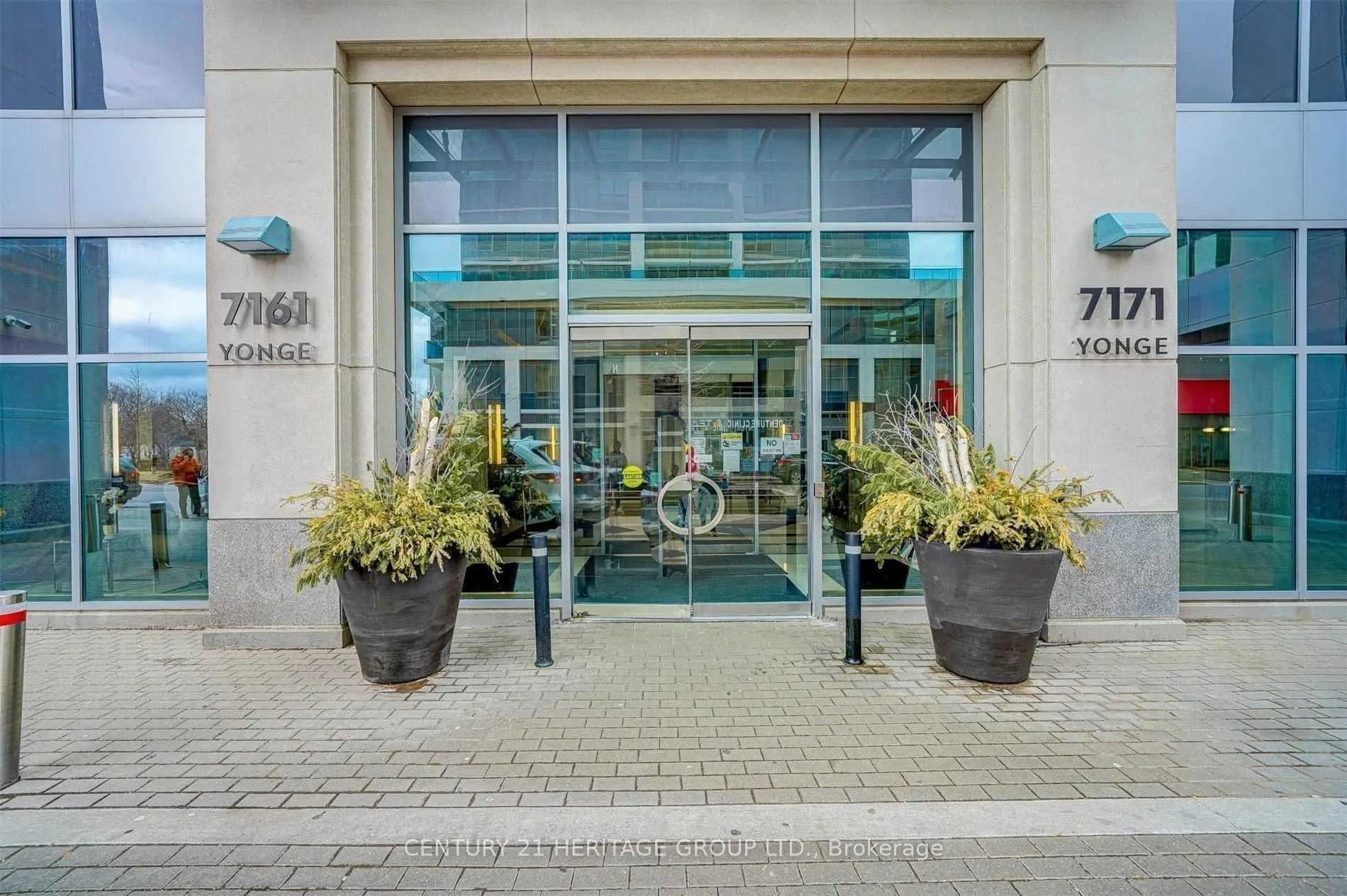 7171 Yonge Street, #2803