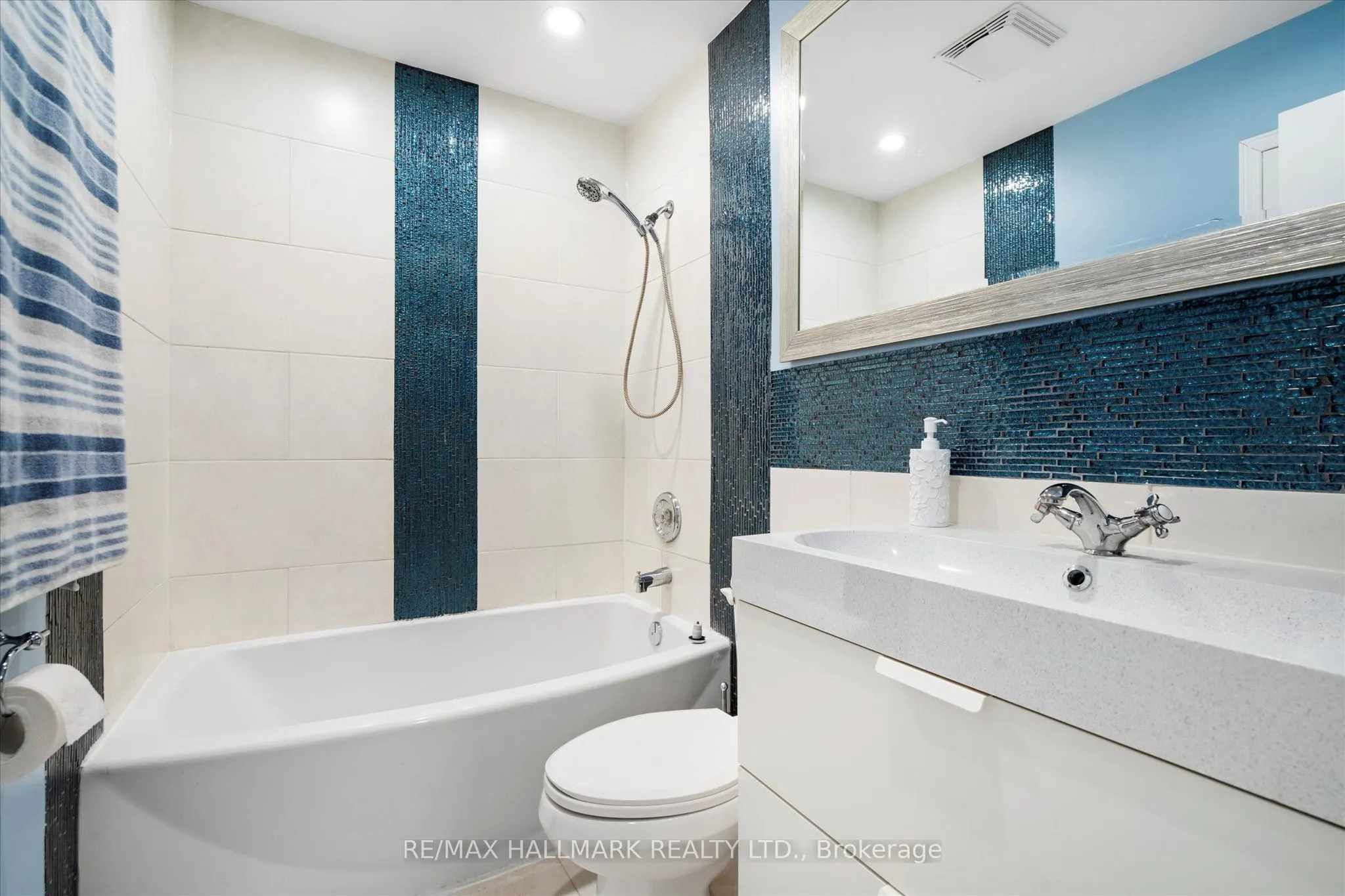 16 Elgin Street, #339