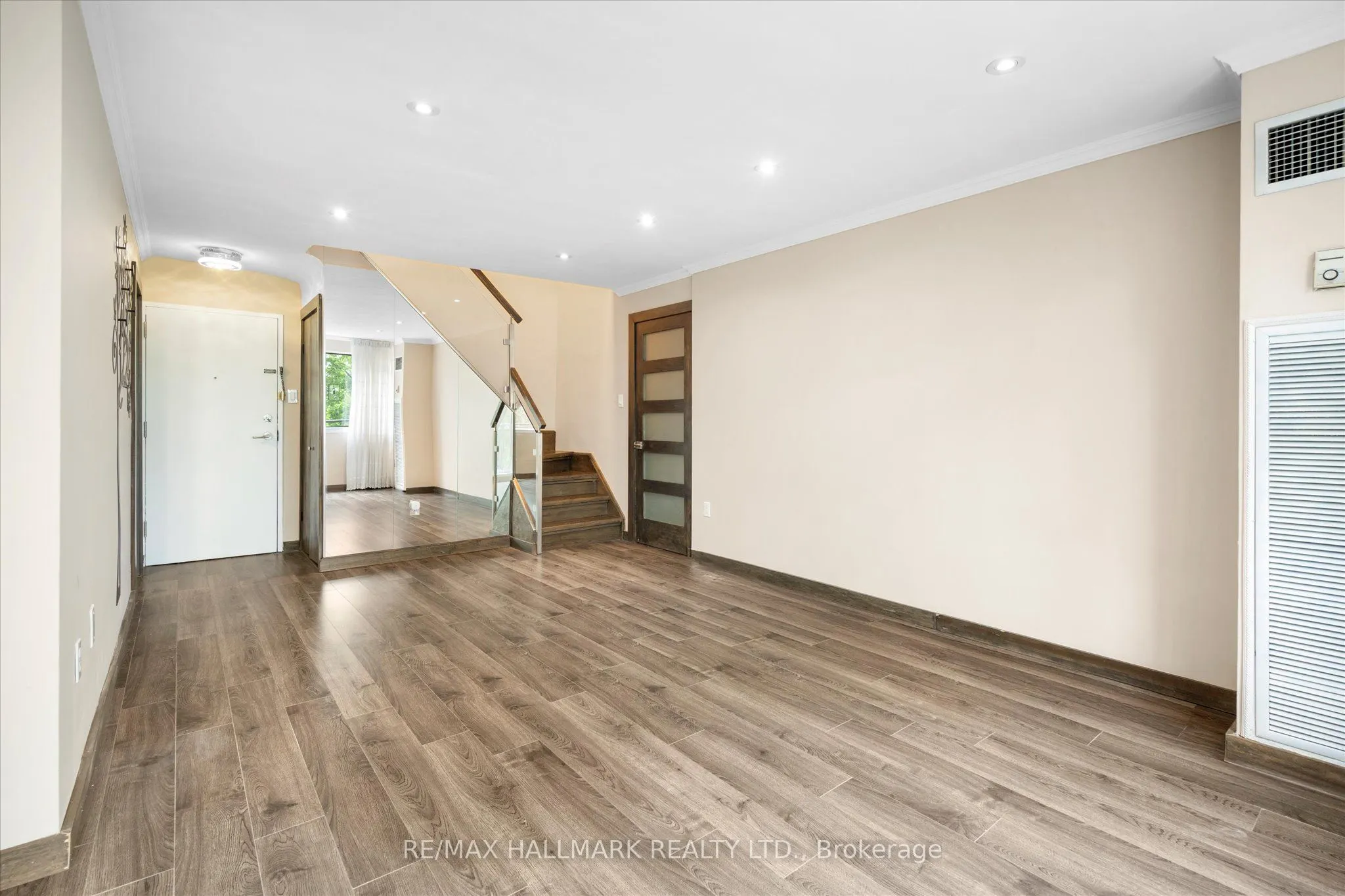16 Elgin Street, #339