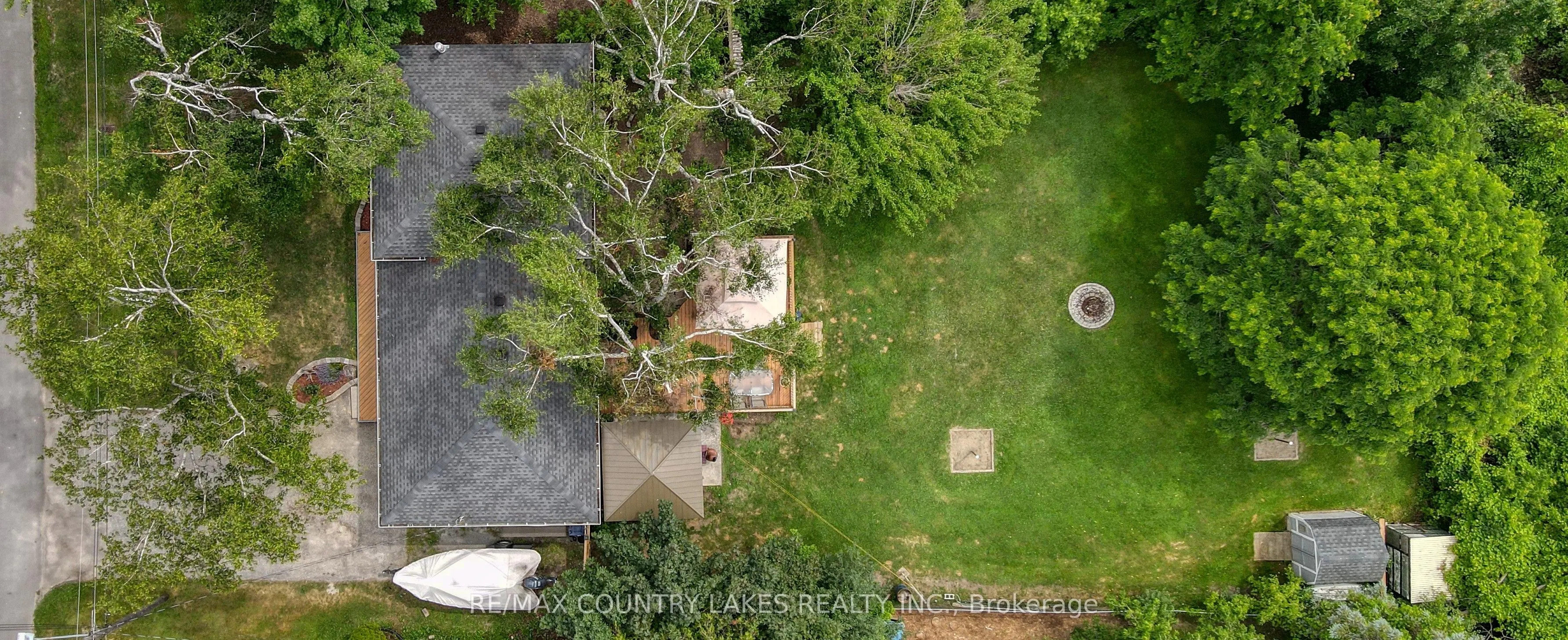 271 Lakeland Crescent