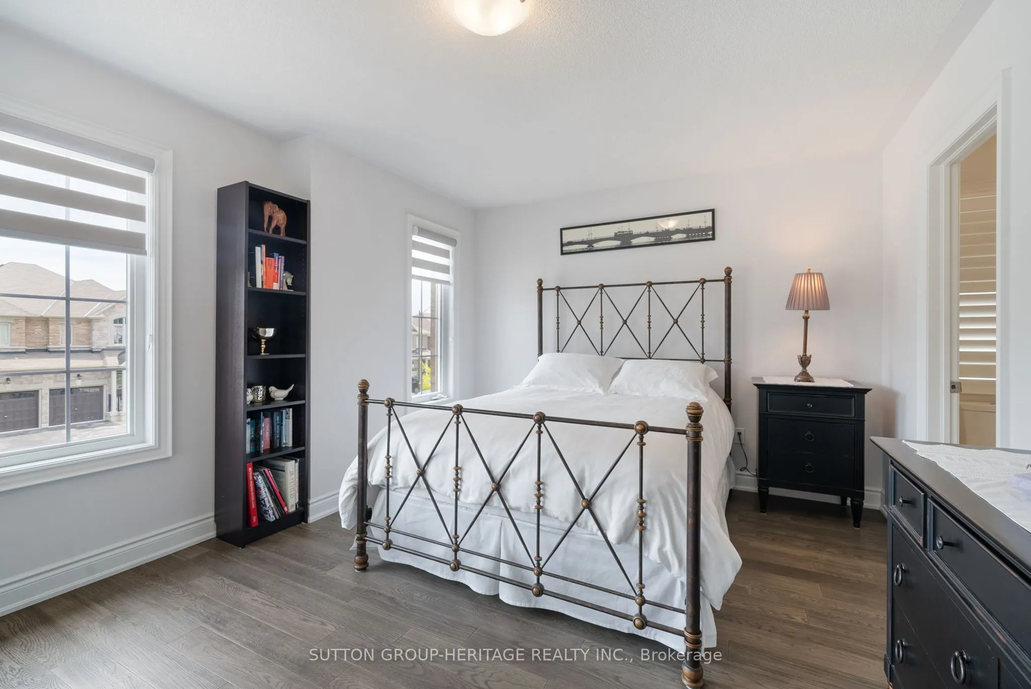 54 Robb Thompson Road