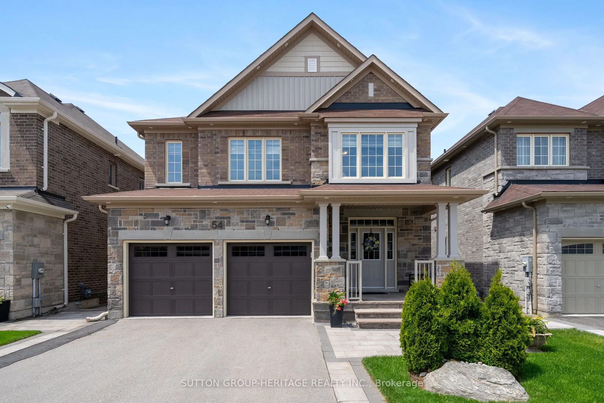 54 Robb Thompson Road