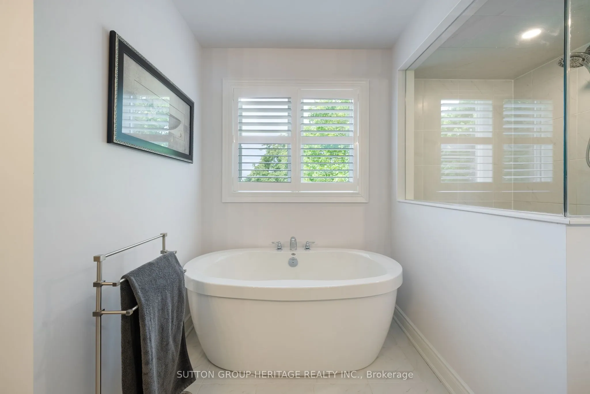 54 Robb Thompson Road