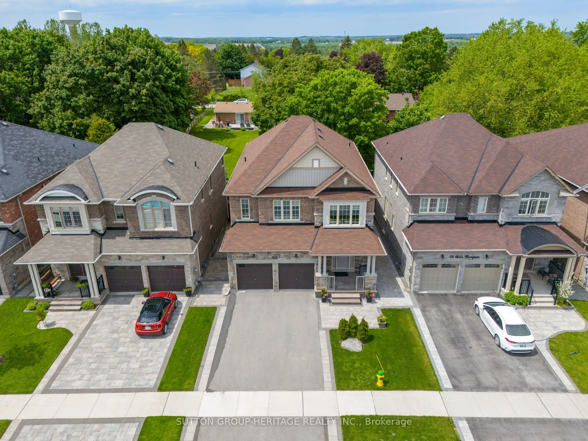54 Robb Thompson Road