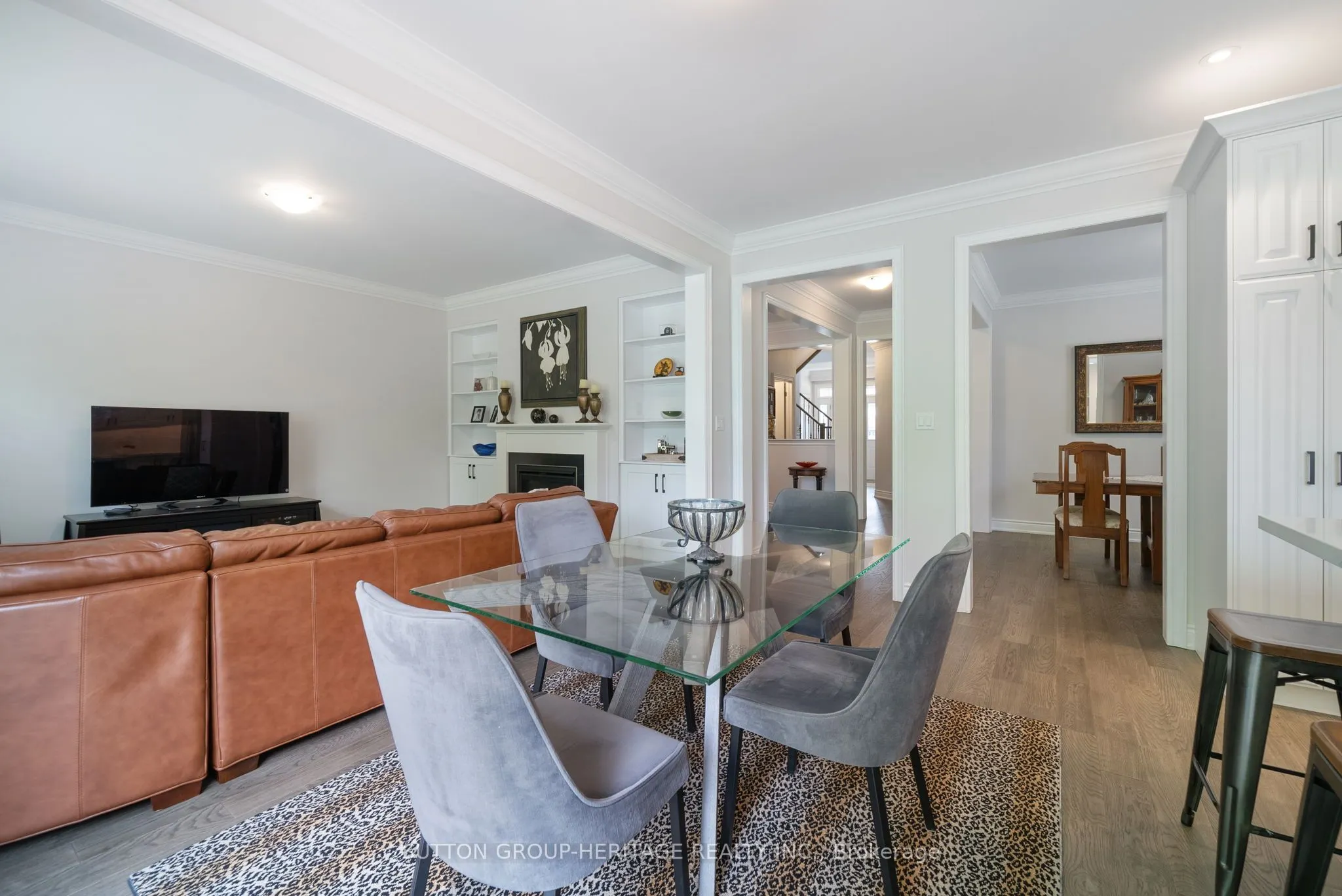 54 Robb Thompson Road