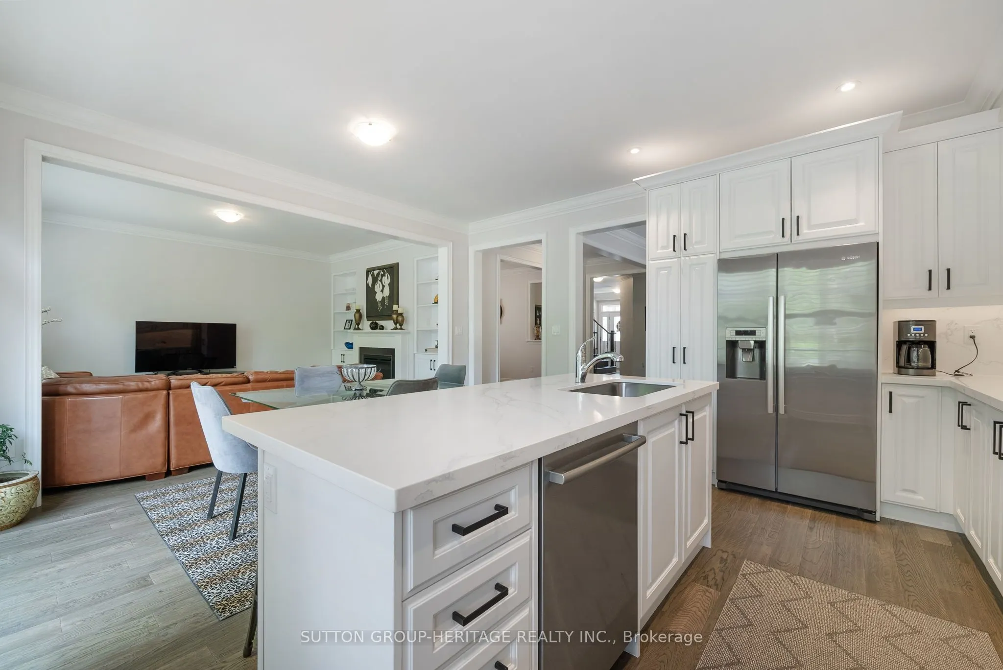54 Robb Thompson Road