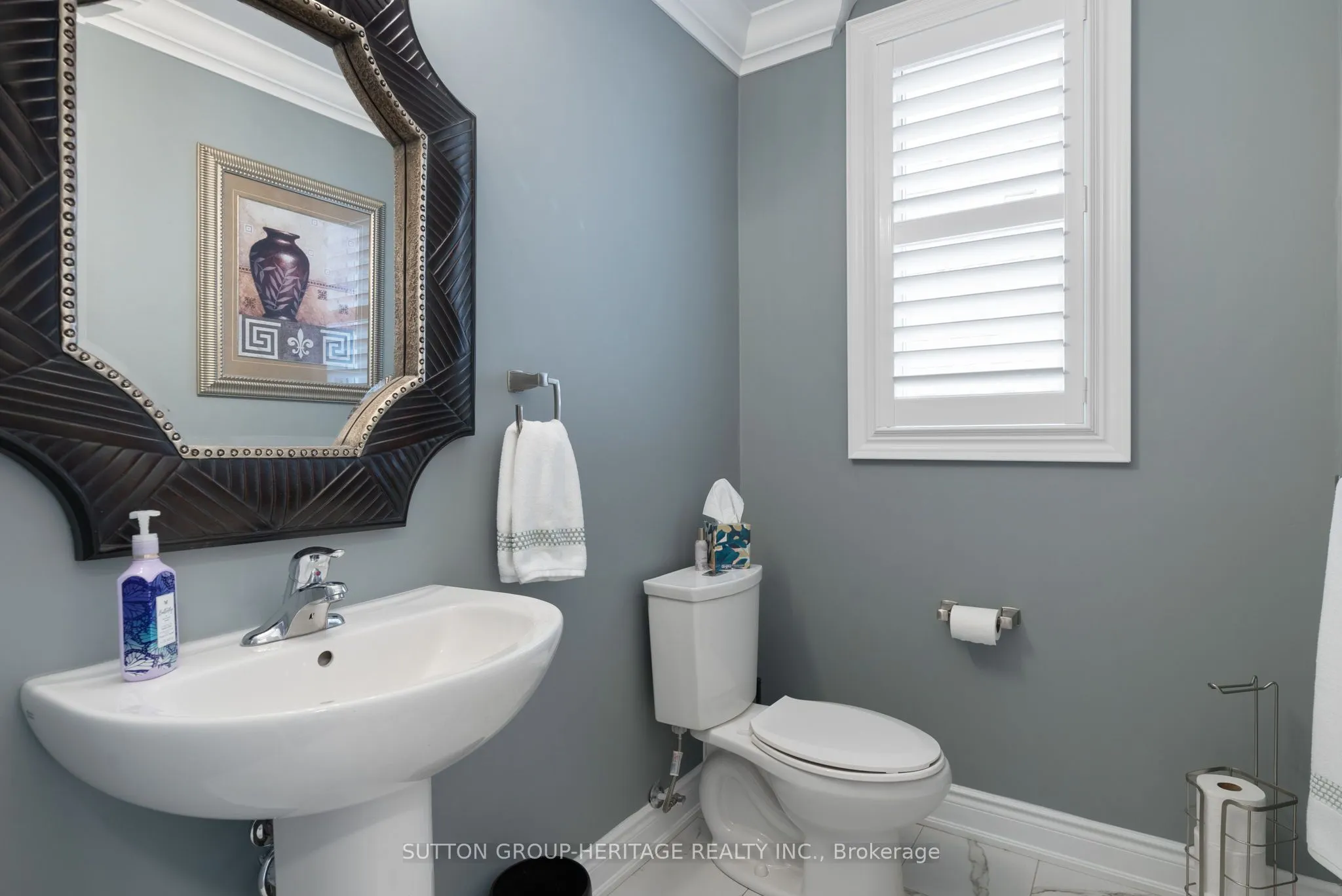 54 Robb Thompson Road