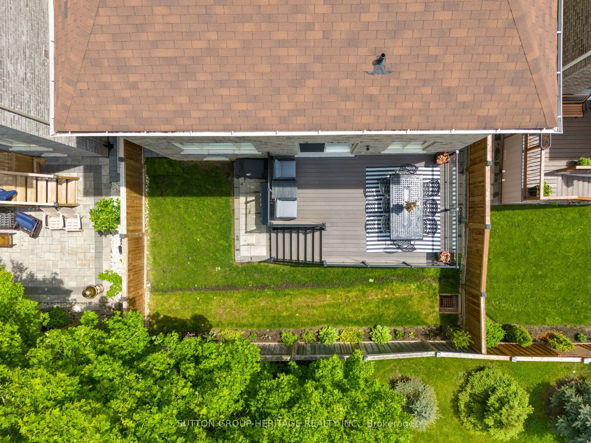 54 Robb Thompson Road