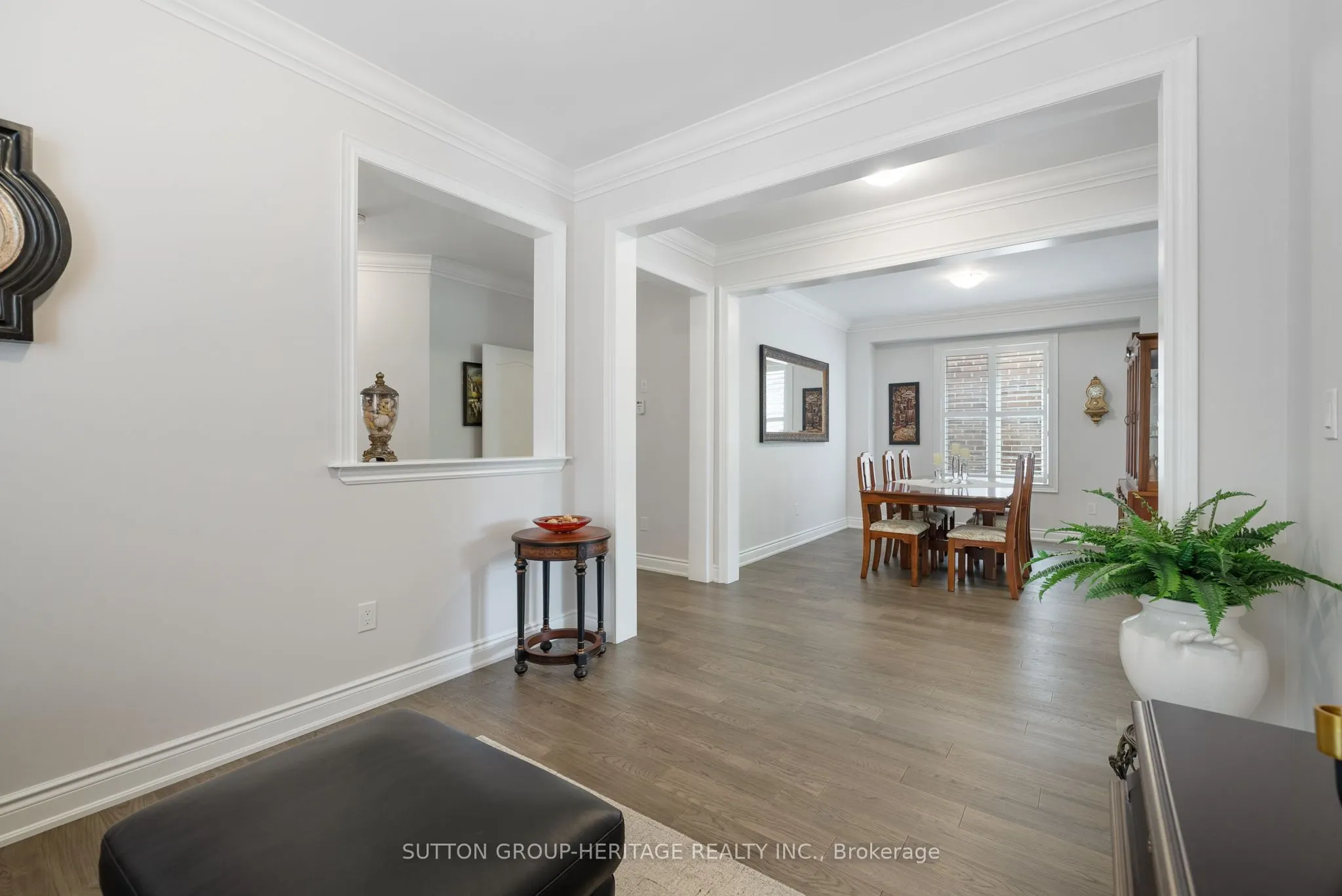 54 Robb Thompson Road