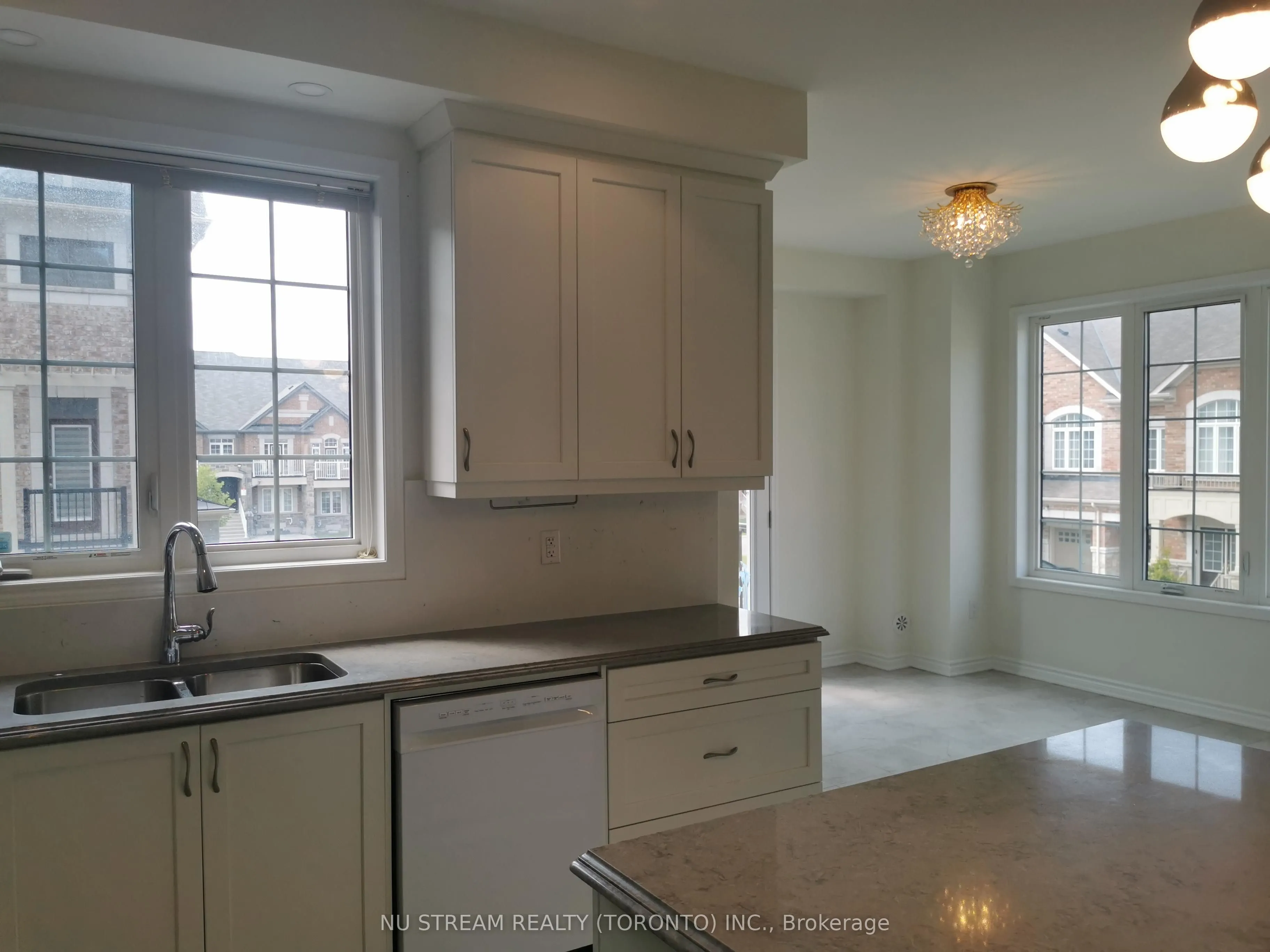 93 Casely Avenue